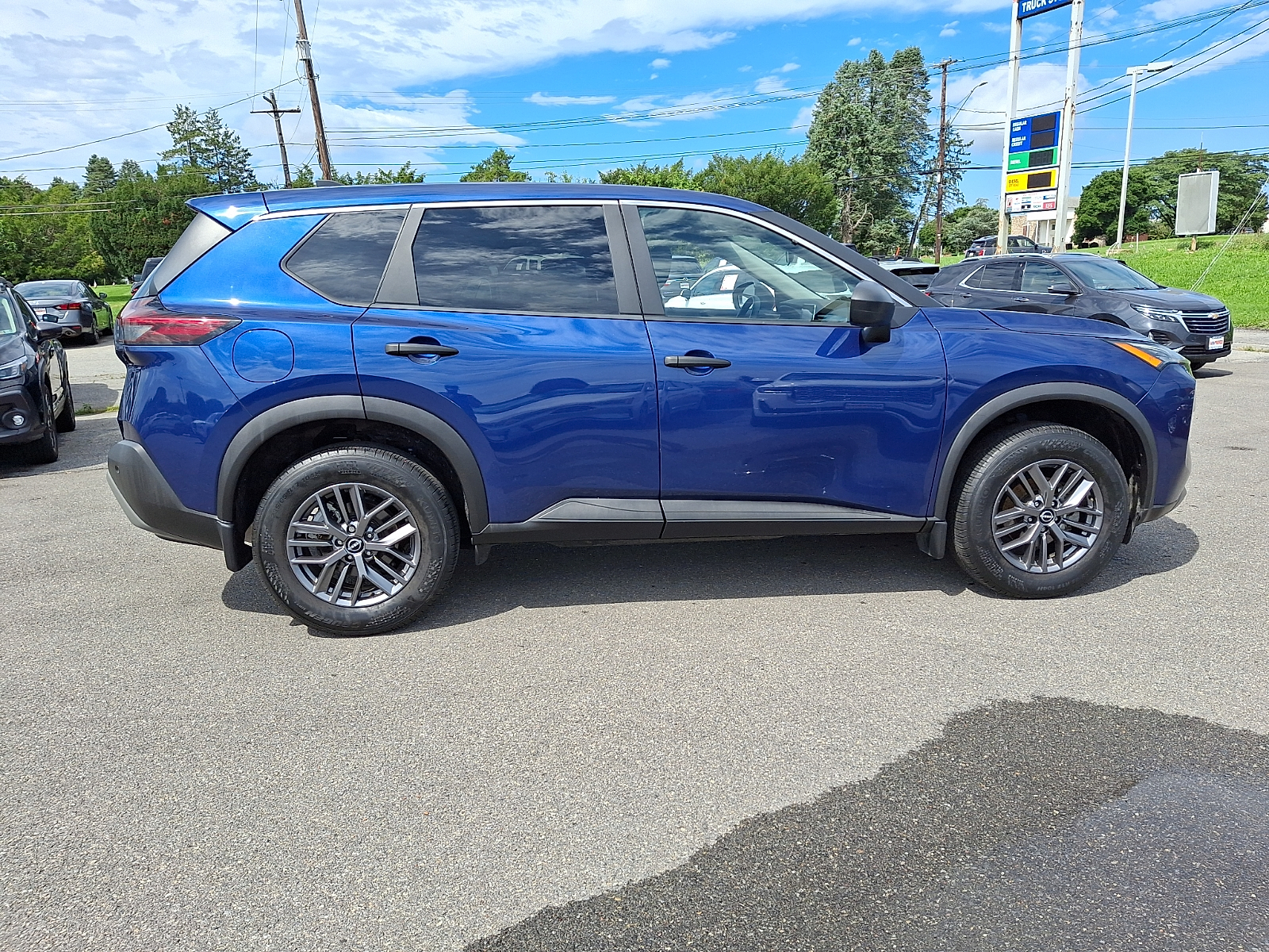 Used 2023 Nissan Rogue SUV