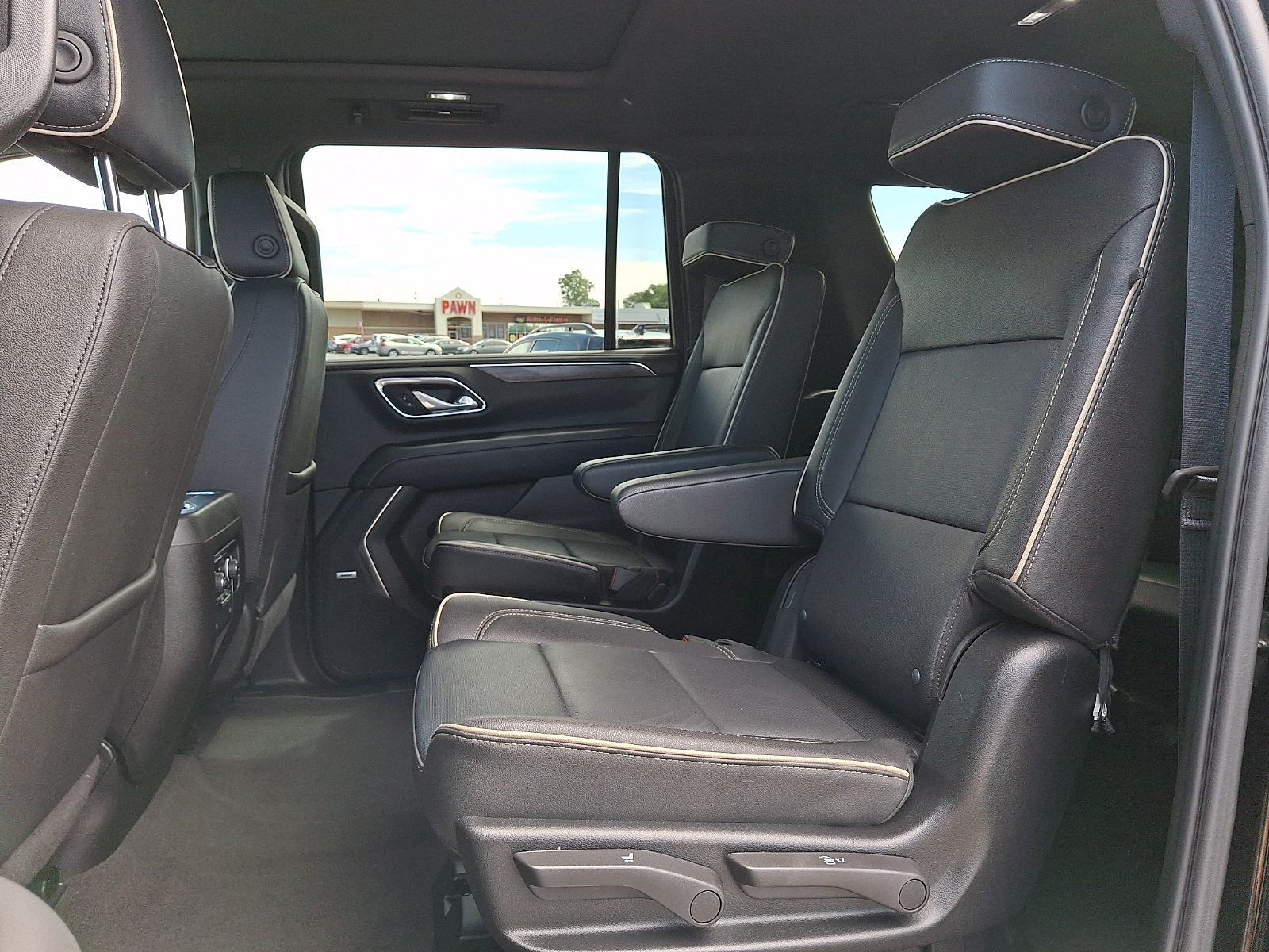 Used 2024 Chevrolet Suburban SUV