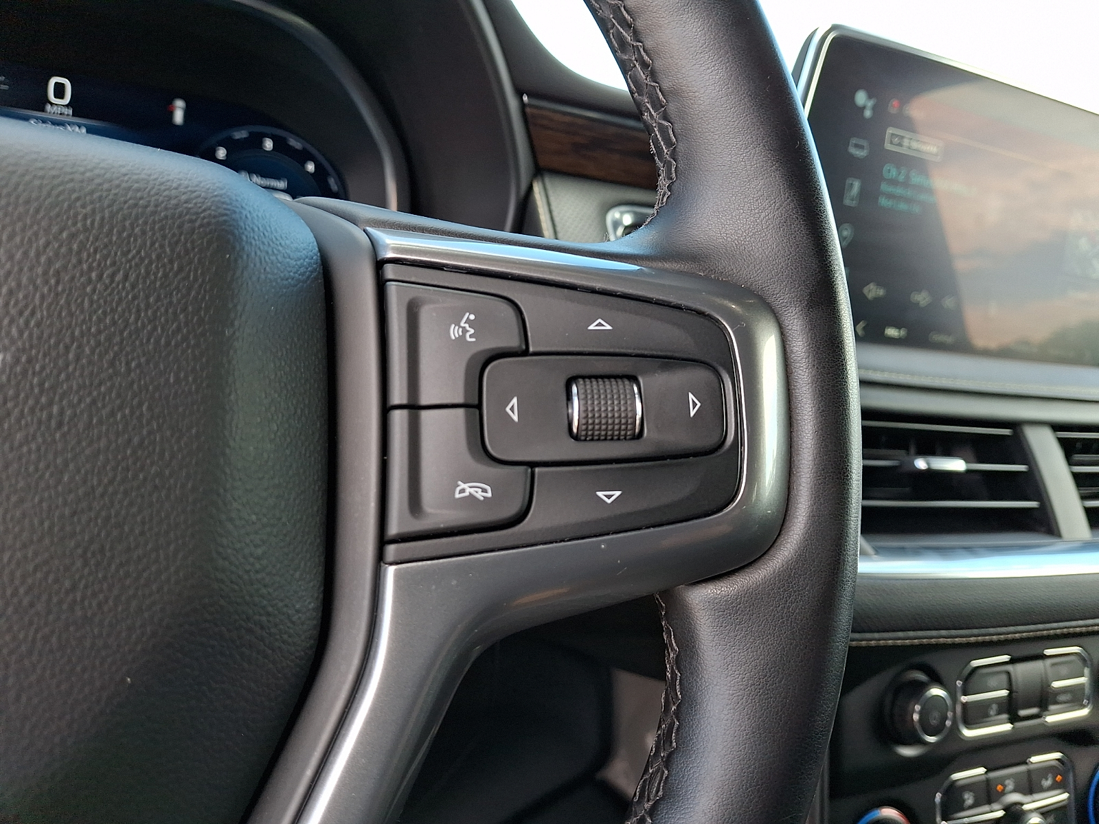 Used 2024 Chevrolet Suburban SUV