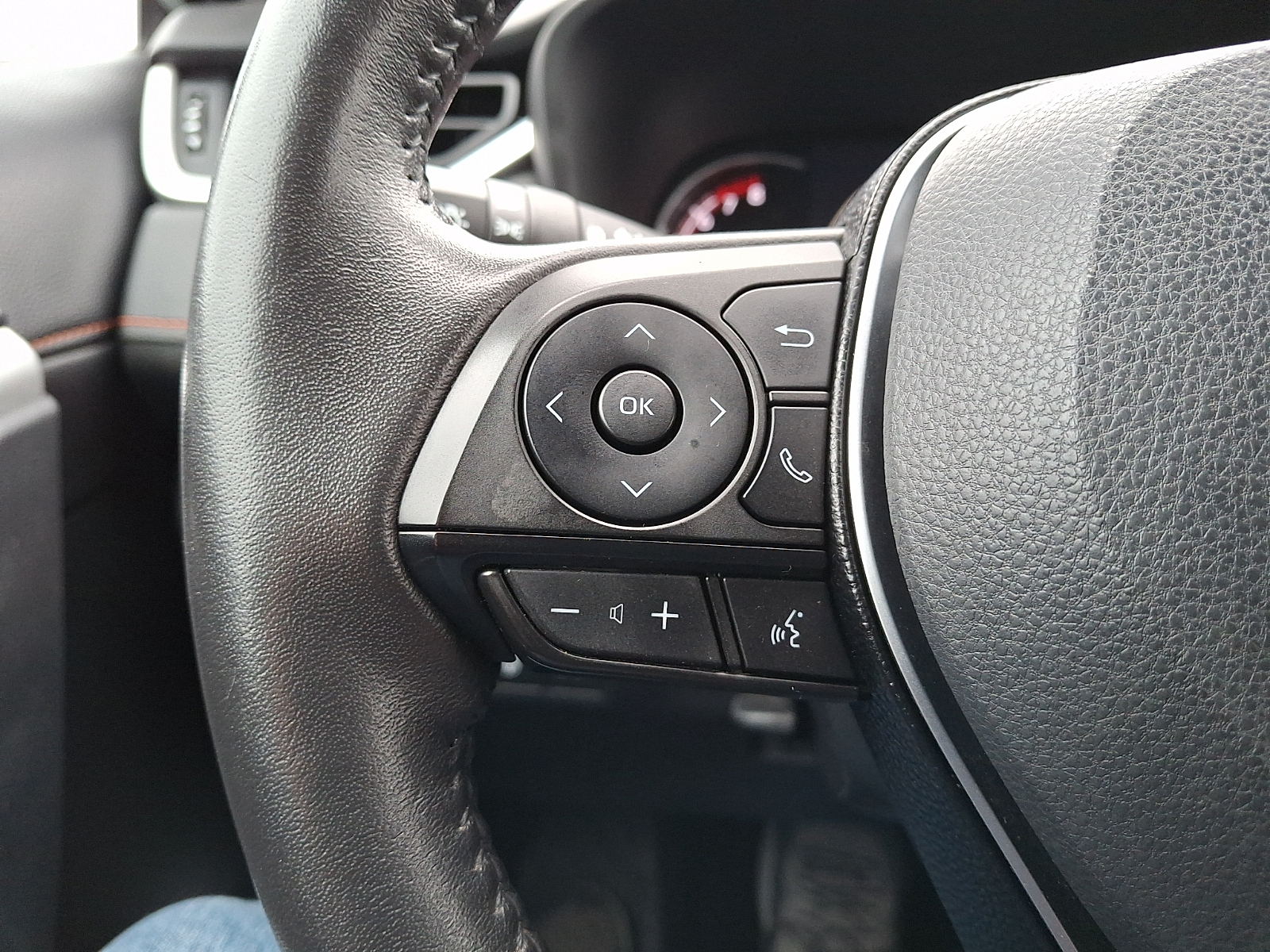 Used 2019 Toyota RAV4 SUV