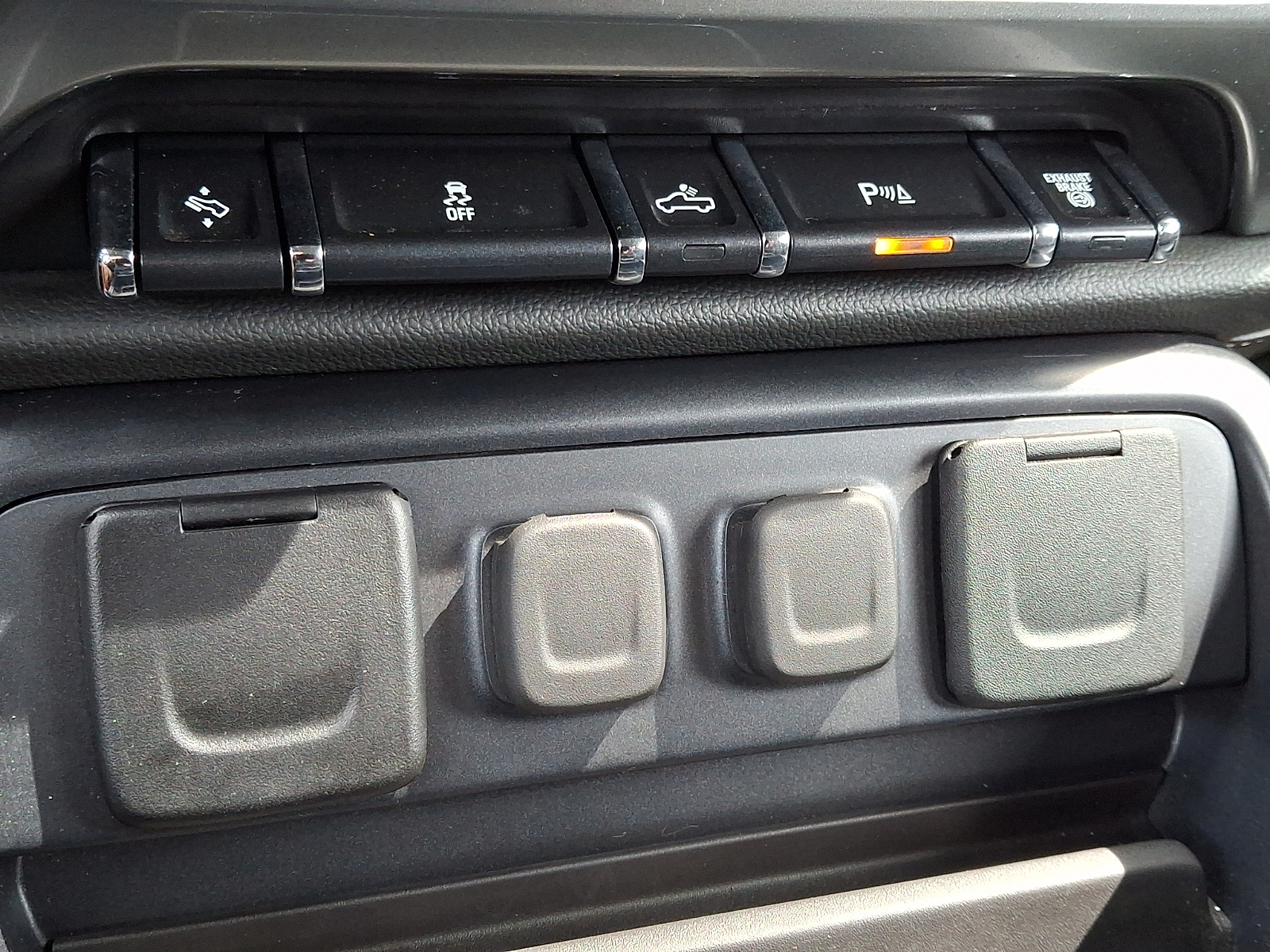 Used 2018 Chevrolet Silverado 3500HD Truck - photo 24 of 30