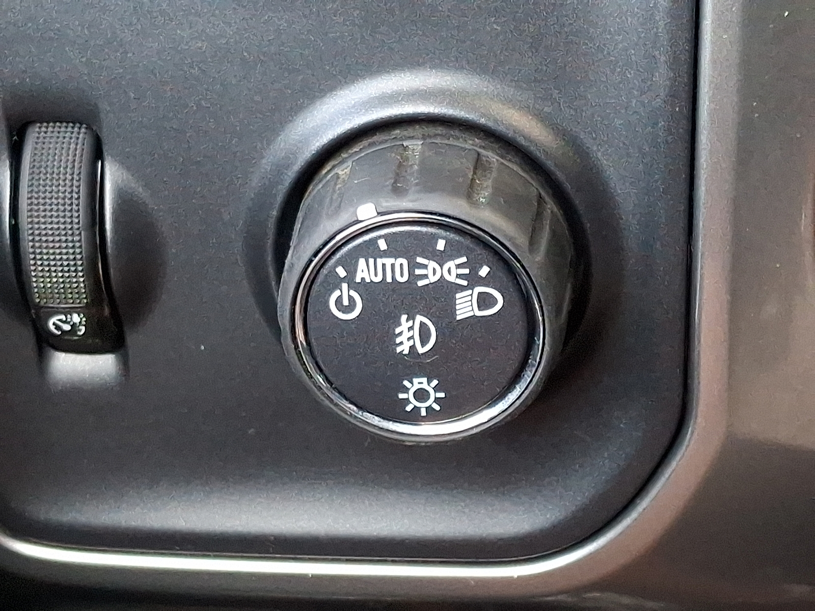 Used 2018 Chevrolet Silverado 3500HD Truck - photo 26 of 30
