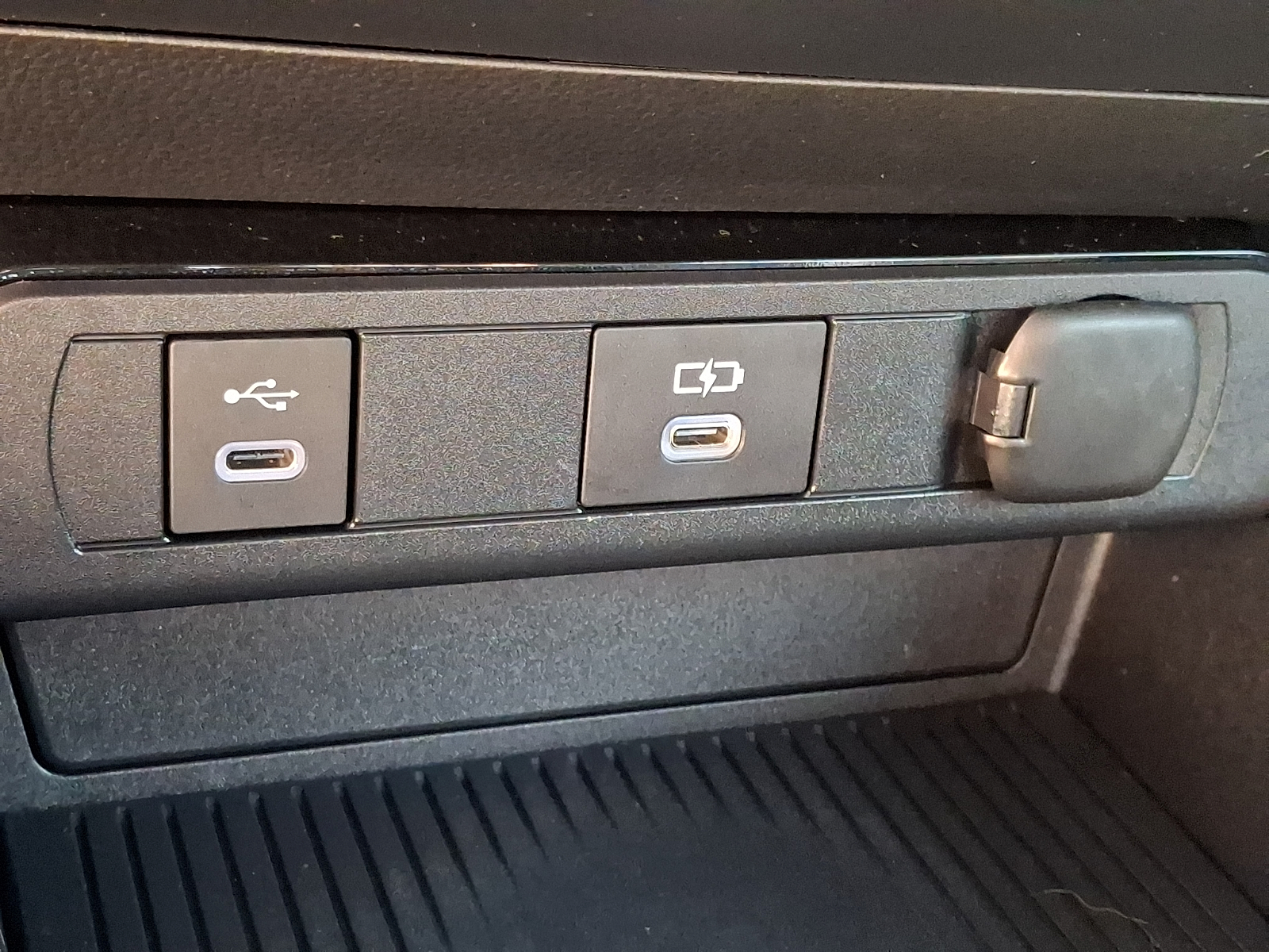 Used 2024 Toyota Prius Hatchback