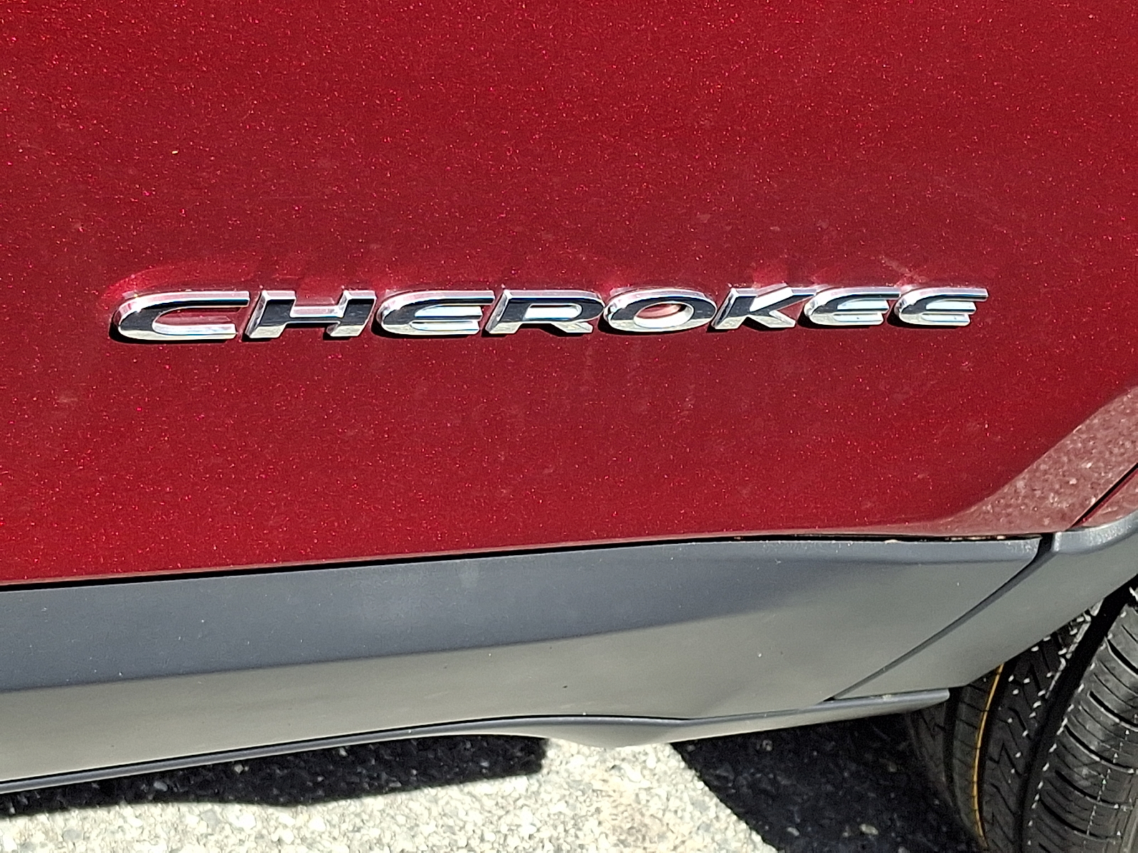 Used 2019 Jeep Cherokee SUV