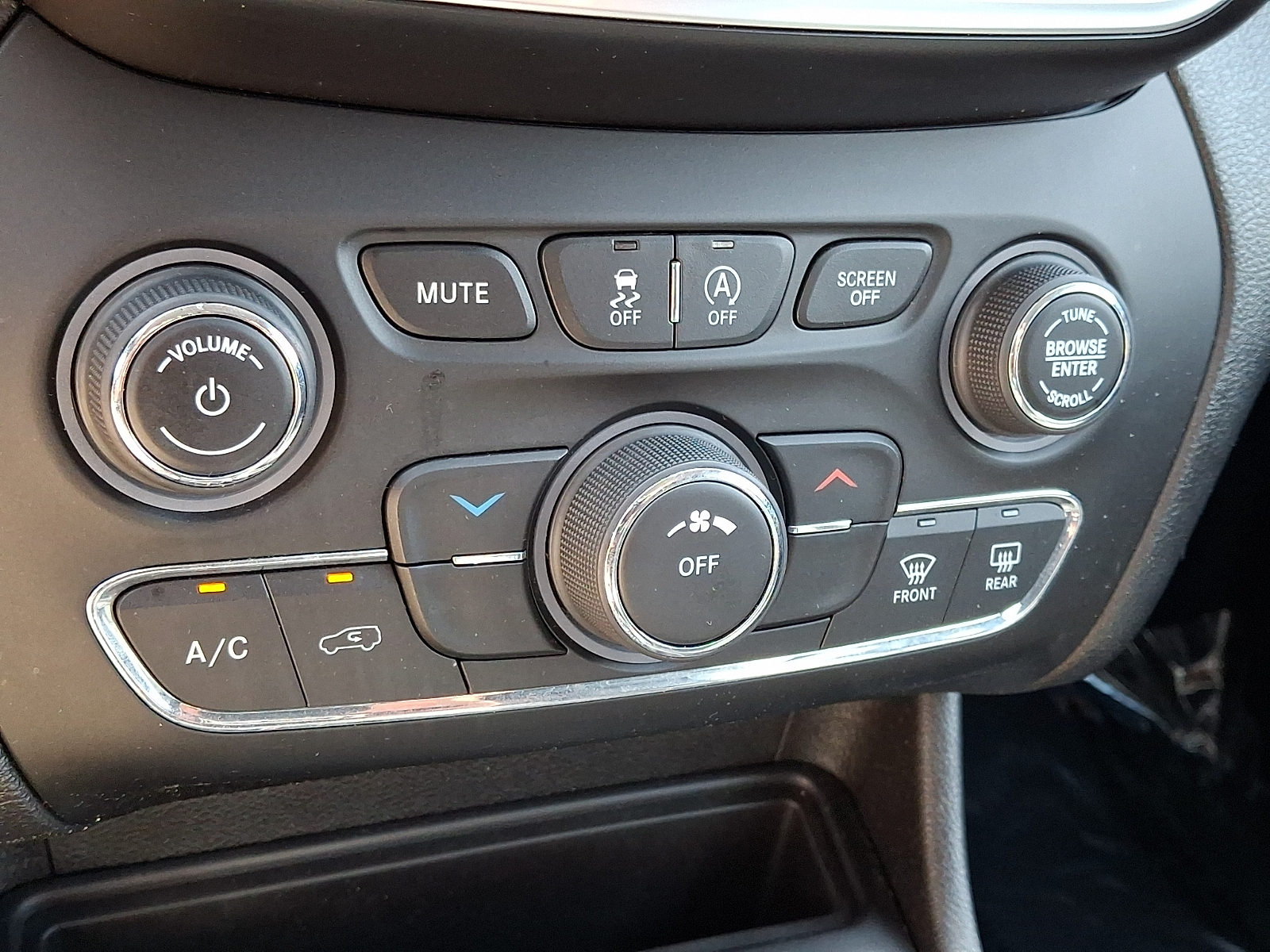 Used 2019 Jeep Cherokee SUV