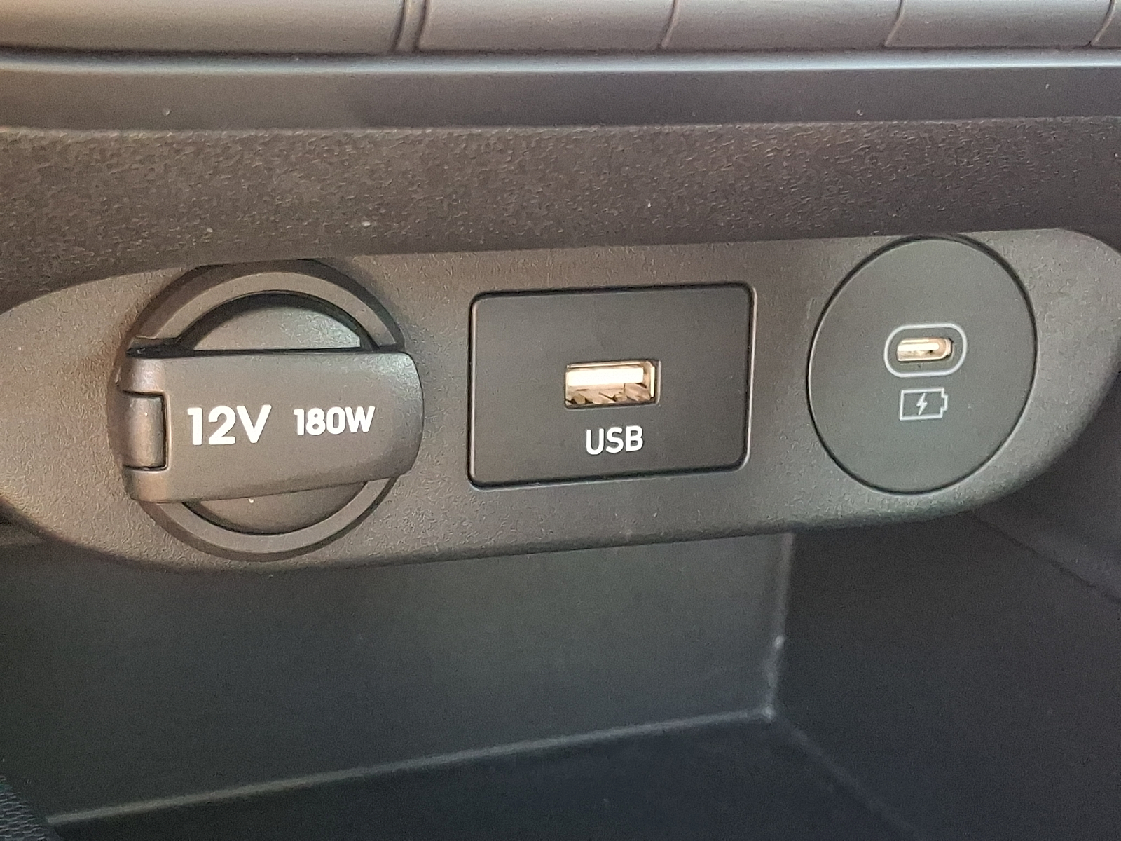 Used 2026 Hyundai Elantra Hybrid Sedan