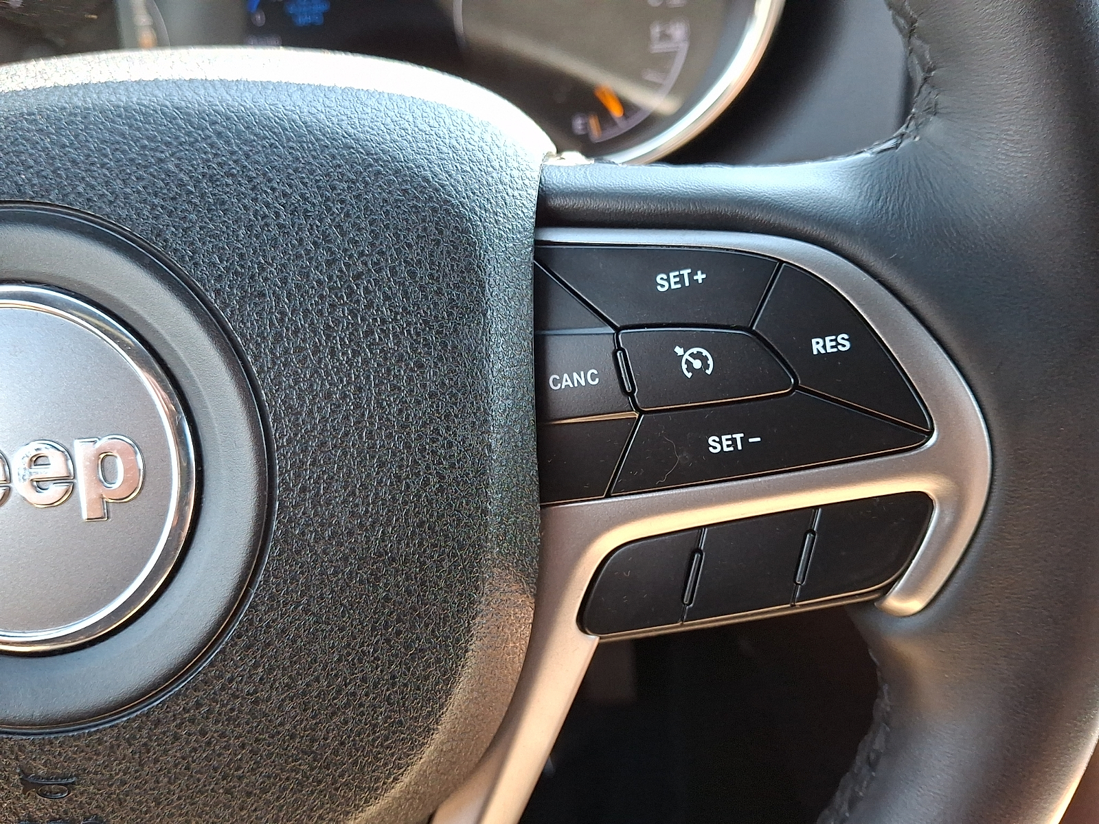 Used 2018 Jeep Grand Cherokee SUV