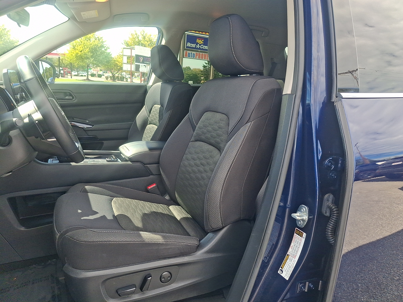 Used 2024 Nissan Pathfinder SUV