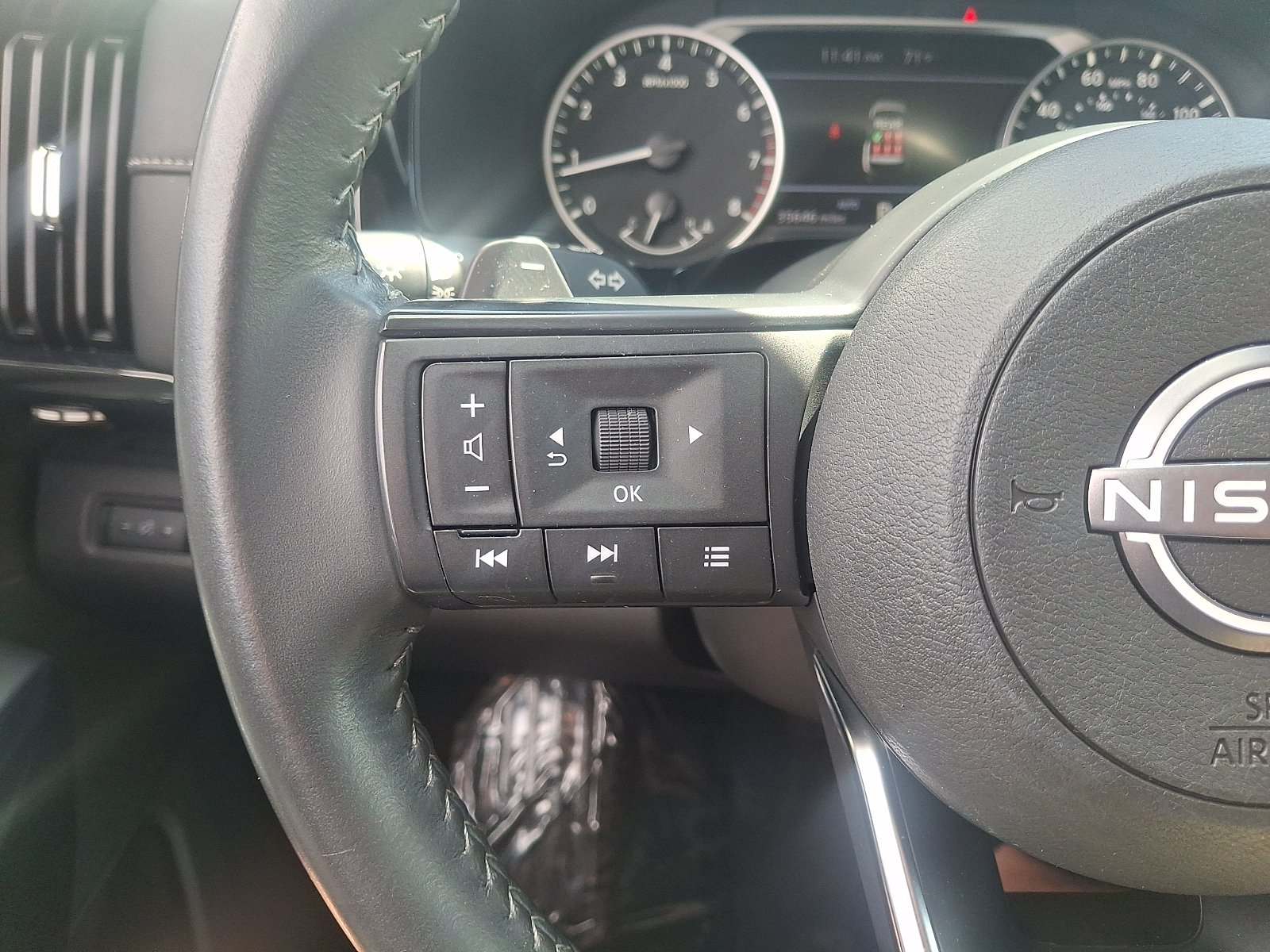 Used 2024 Nissan Pathfinder SUV