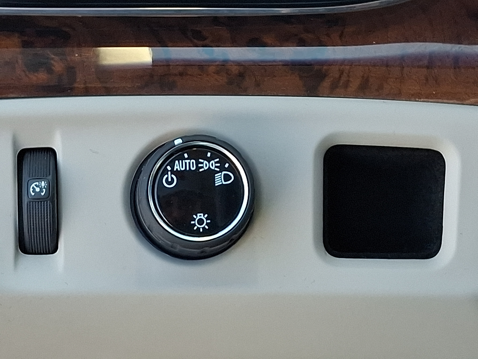 Used 2015 Cadillac Escalade SUV