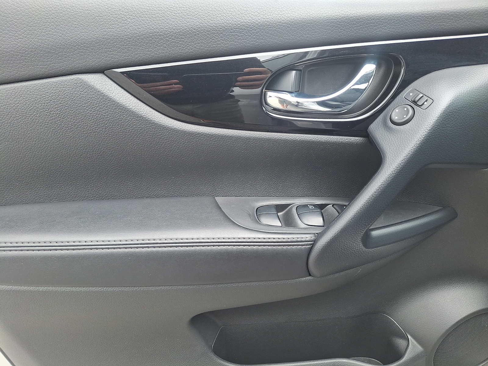 Used 2020 Nissan Rogue Sport SUV