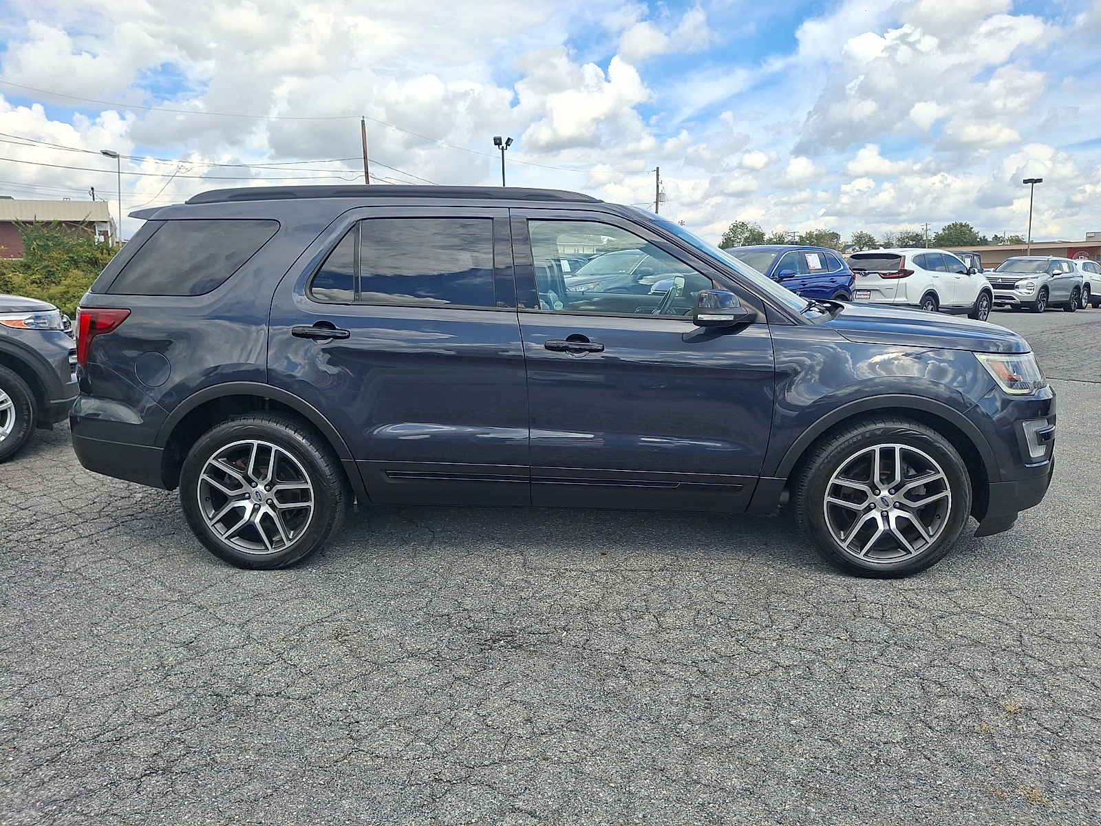 Used 2017 Ford Explorer SUV