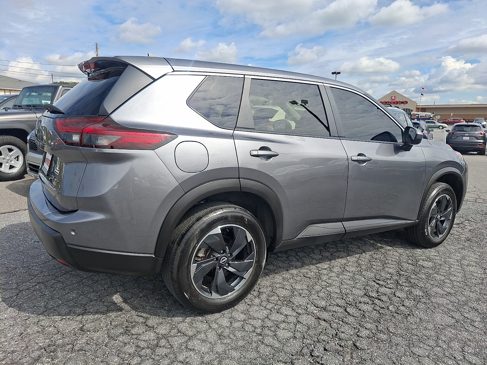 Used 2024 Nissan Rogue SUV