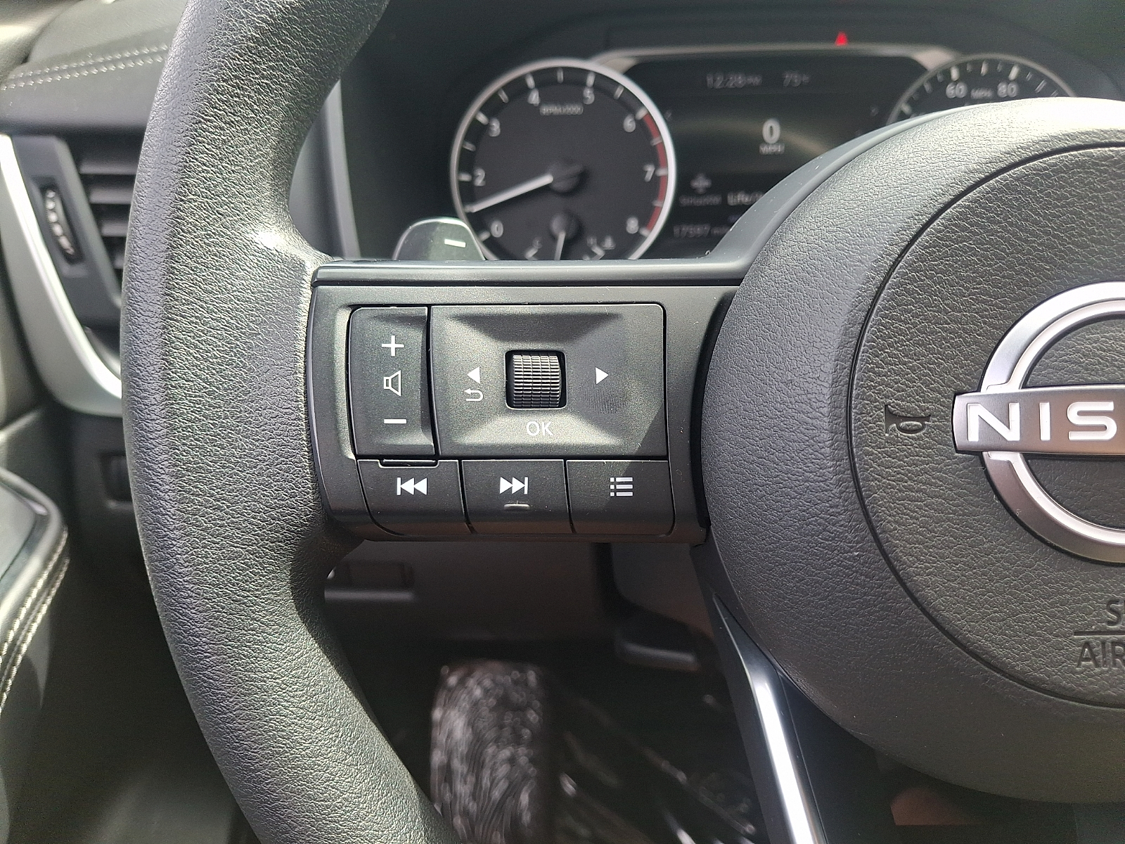 Used 2024 Nissan Rogue SUV