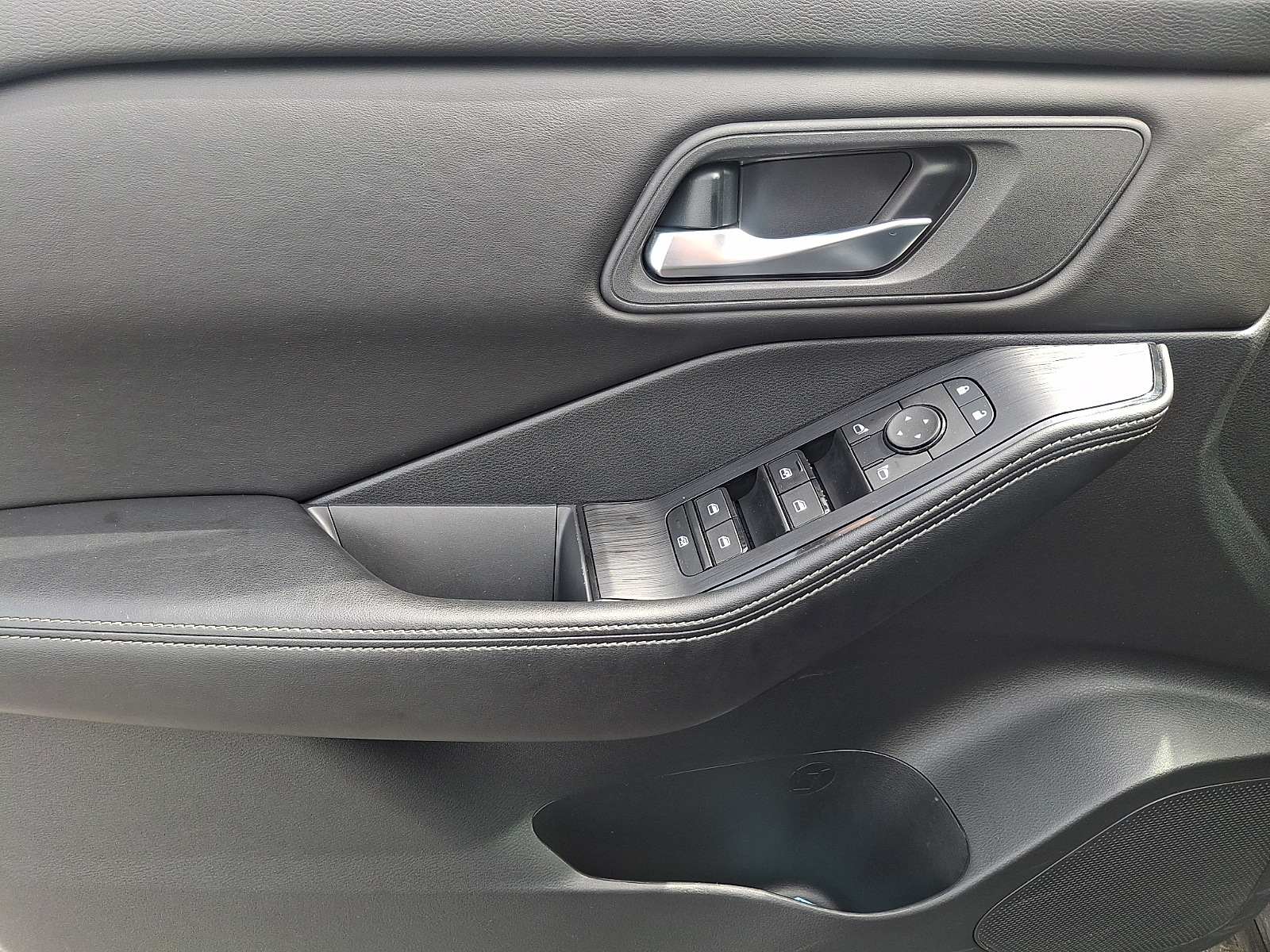 Used 2024 Nissan Rogue SUV