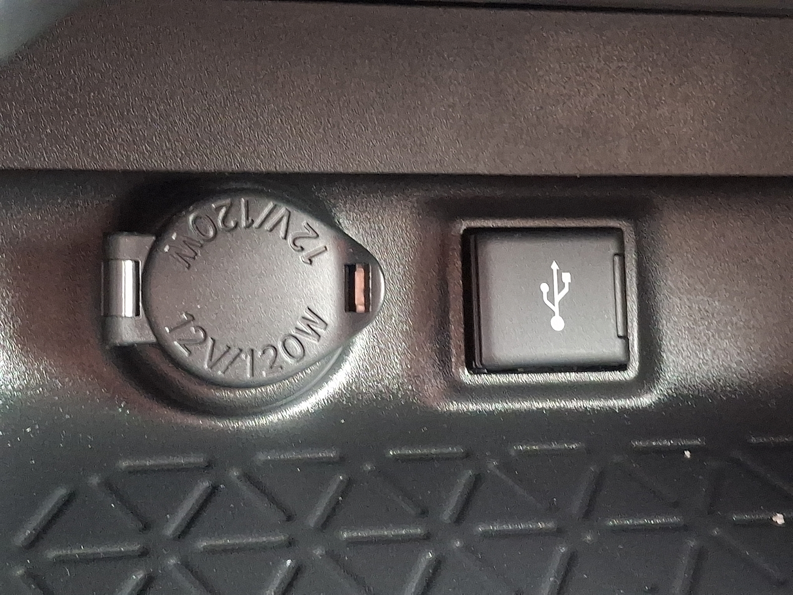 Used 2021 Toyota RAV4 SUV