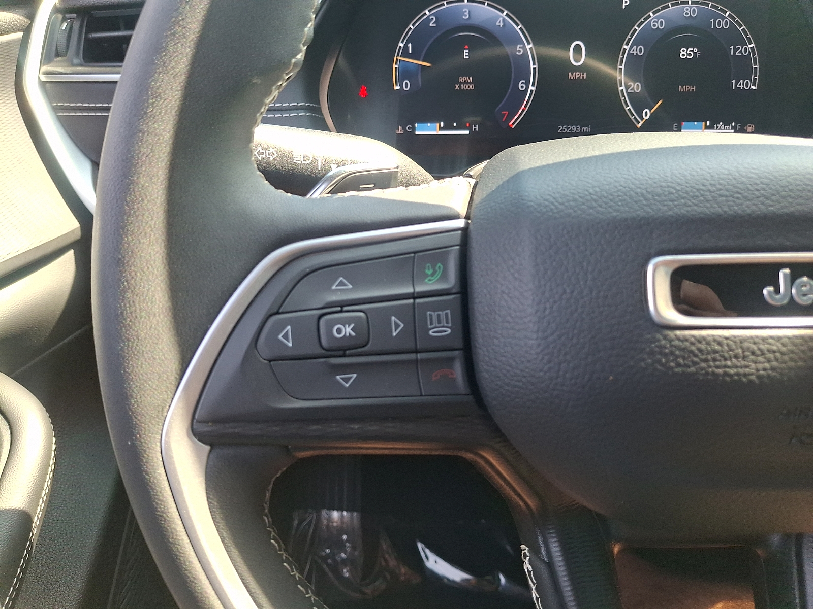 Used 2024 Jeep Grand Cherokee SUV