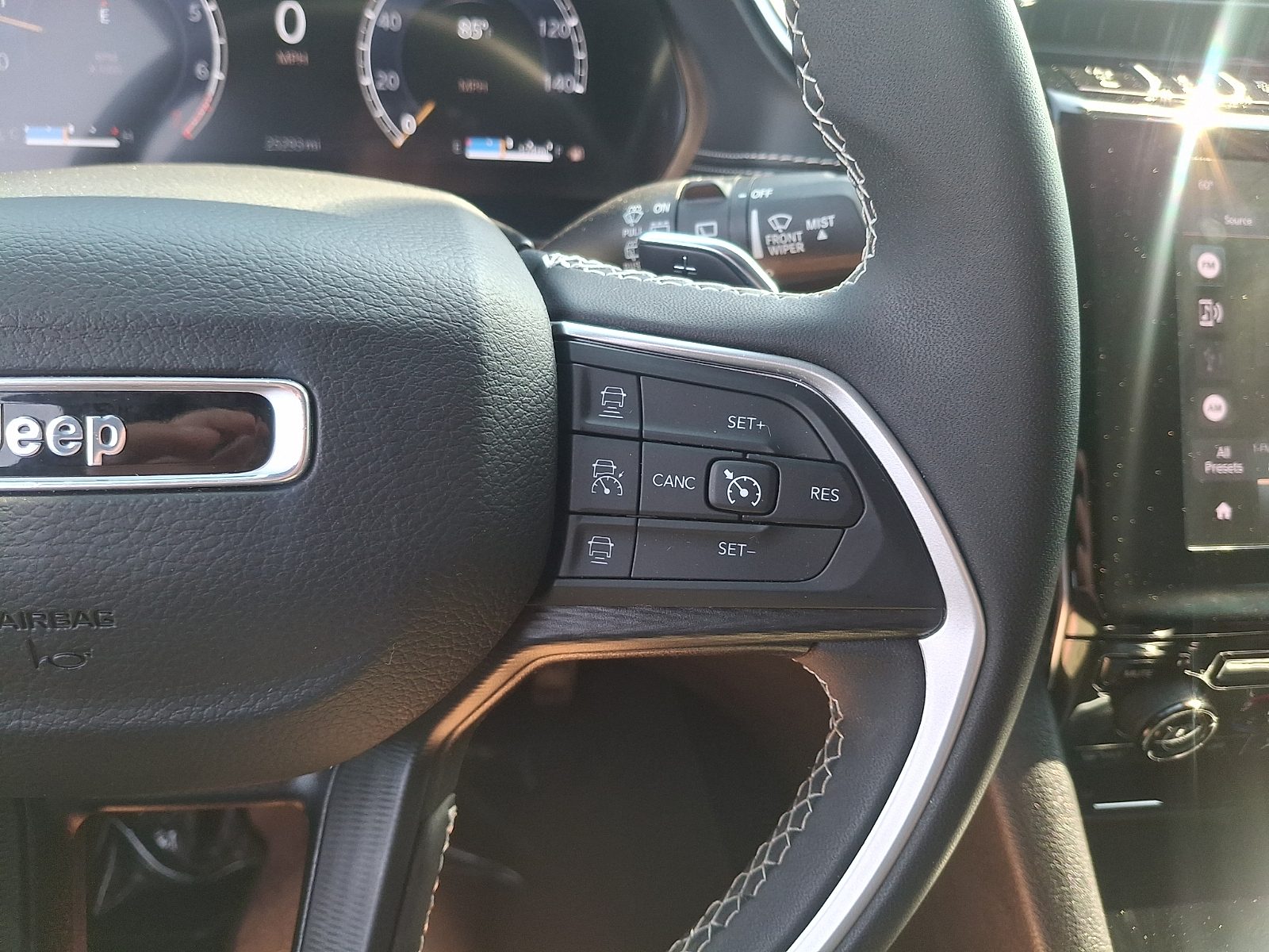 Used 2024 Jeep Grand Cherokee SUV