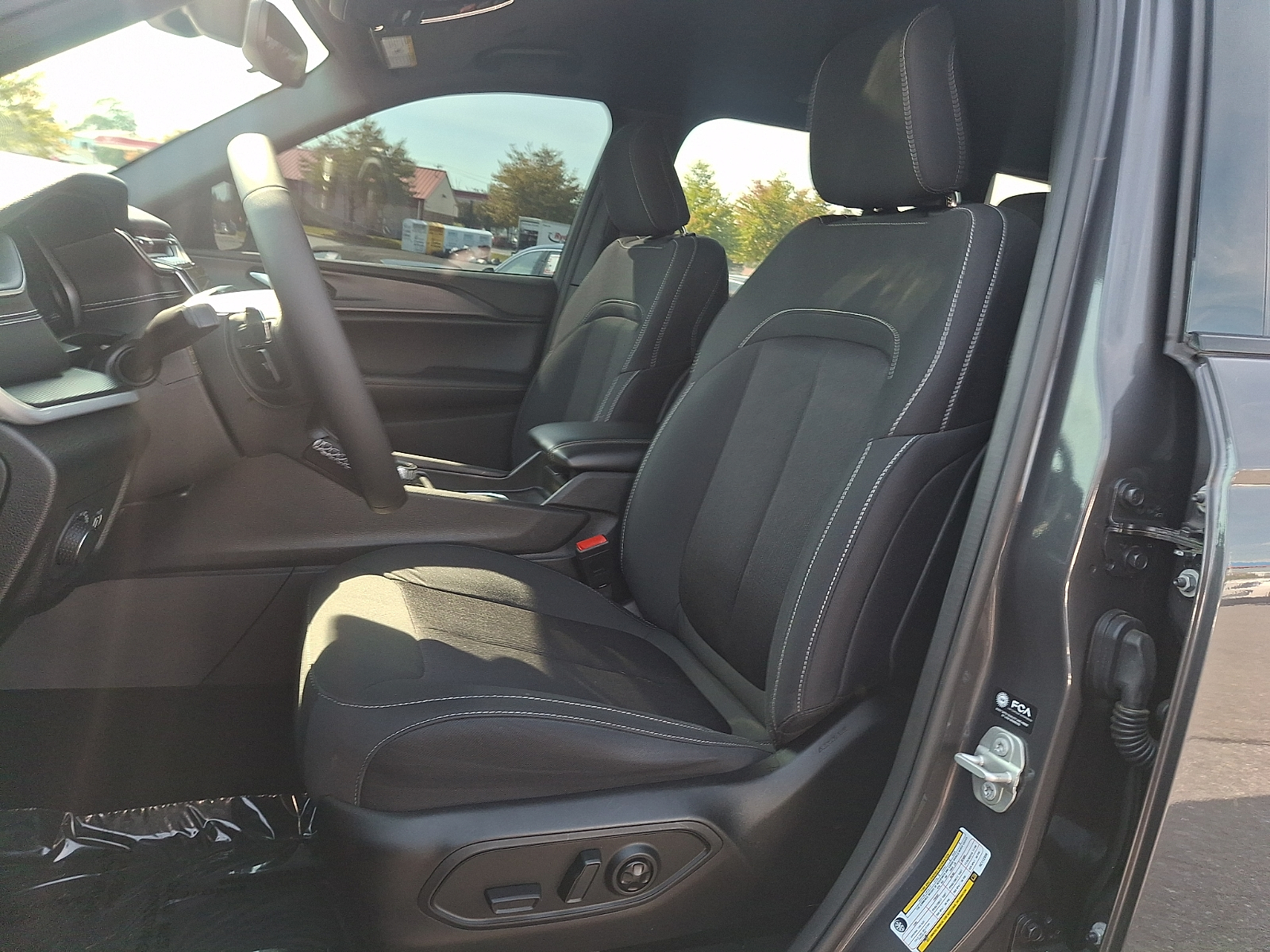 Used 2024 Jeep Grand Cherokee SUV