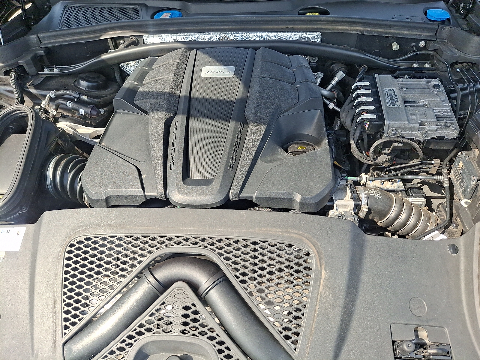 Used 2021 Porsche Macan SUV