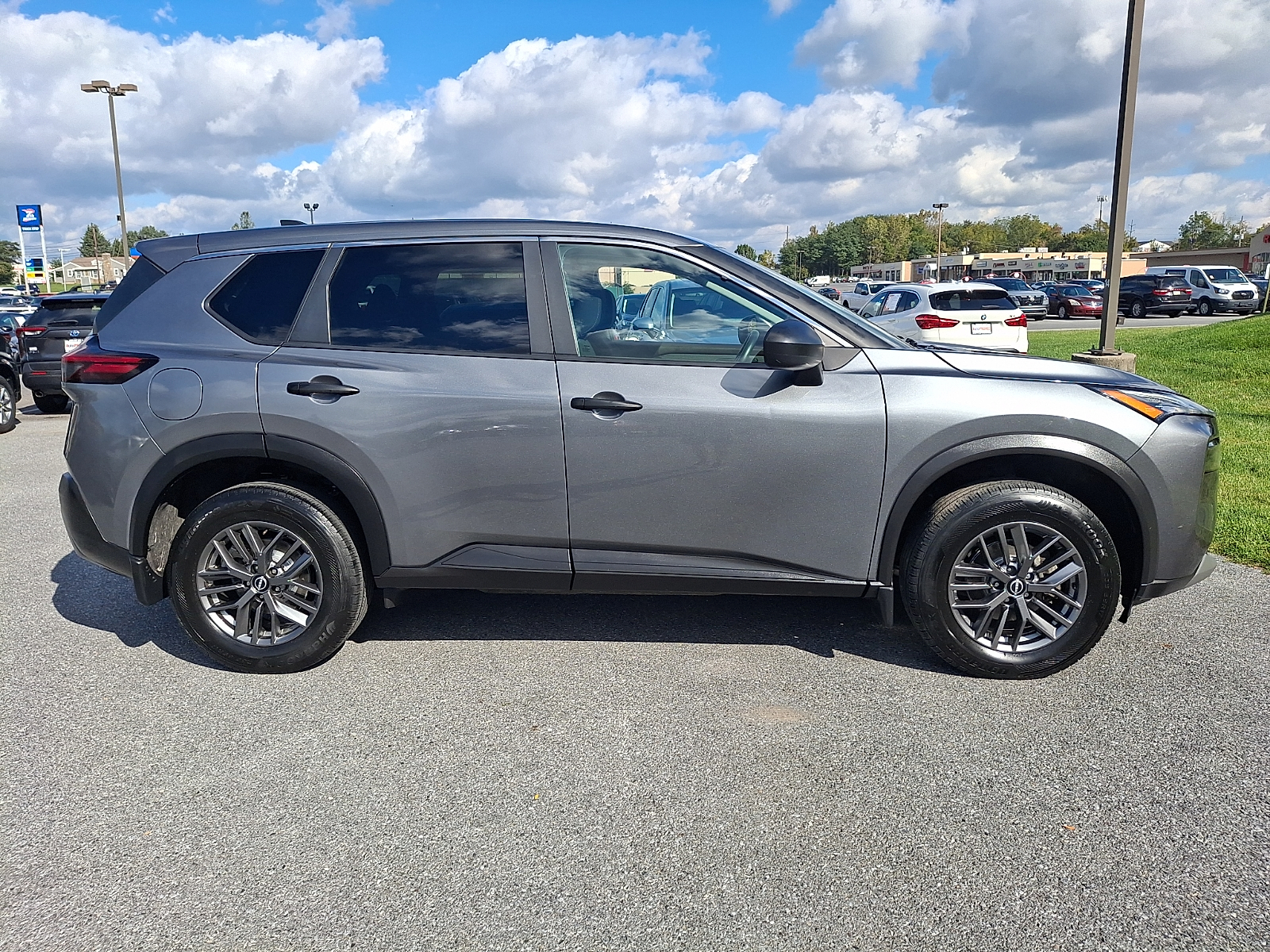 Used 2023 Nissan Rogue SUV