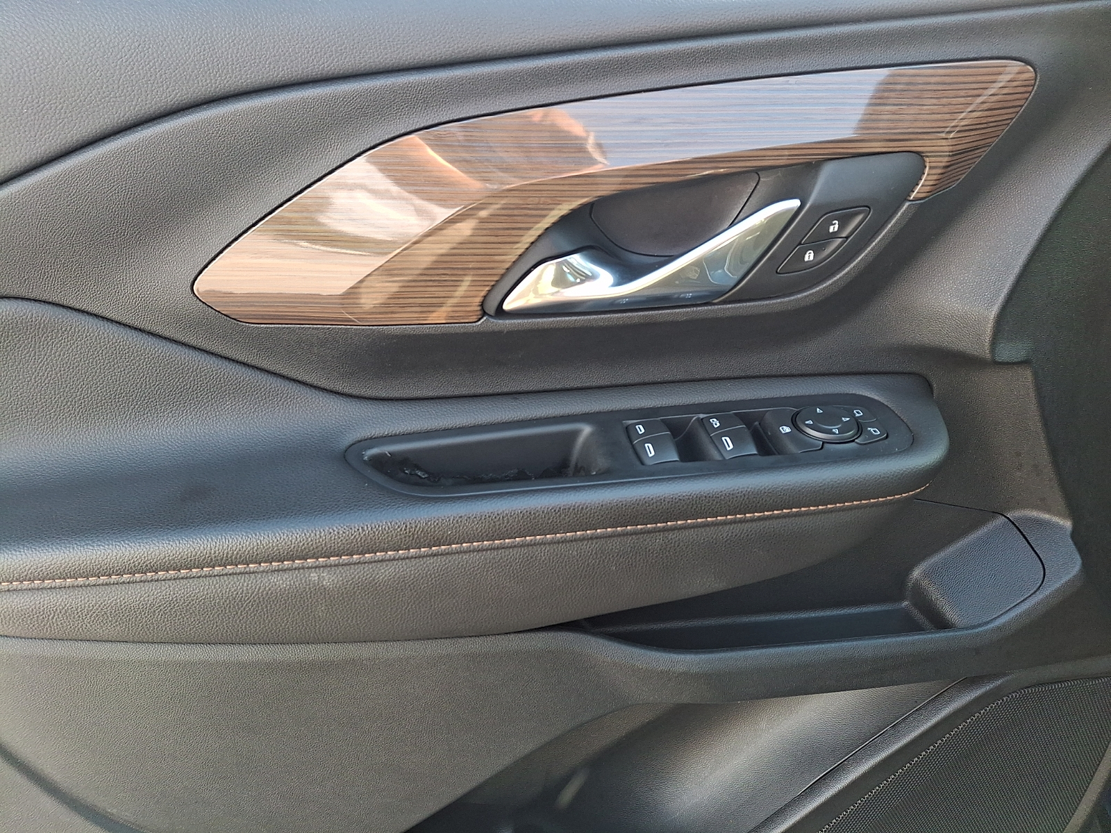 Used 2020 GMC Terreno SUV - photo 12 of 30