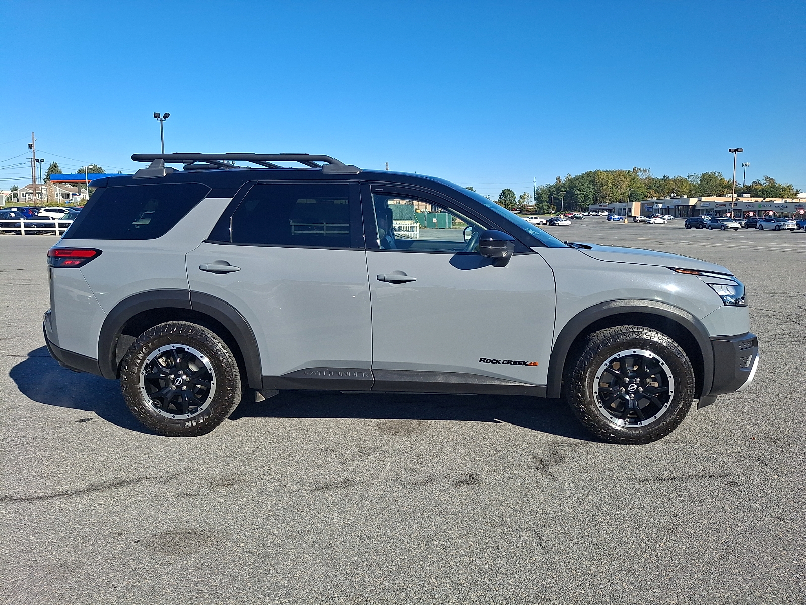 Used 2023 Nissan Pathfinder SUV