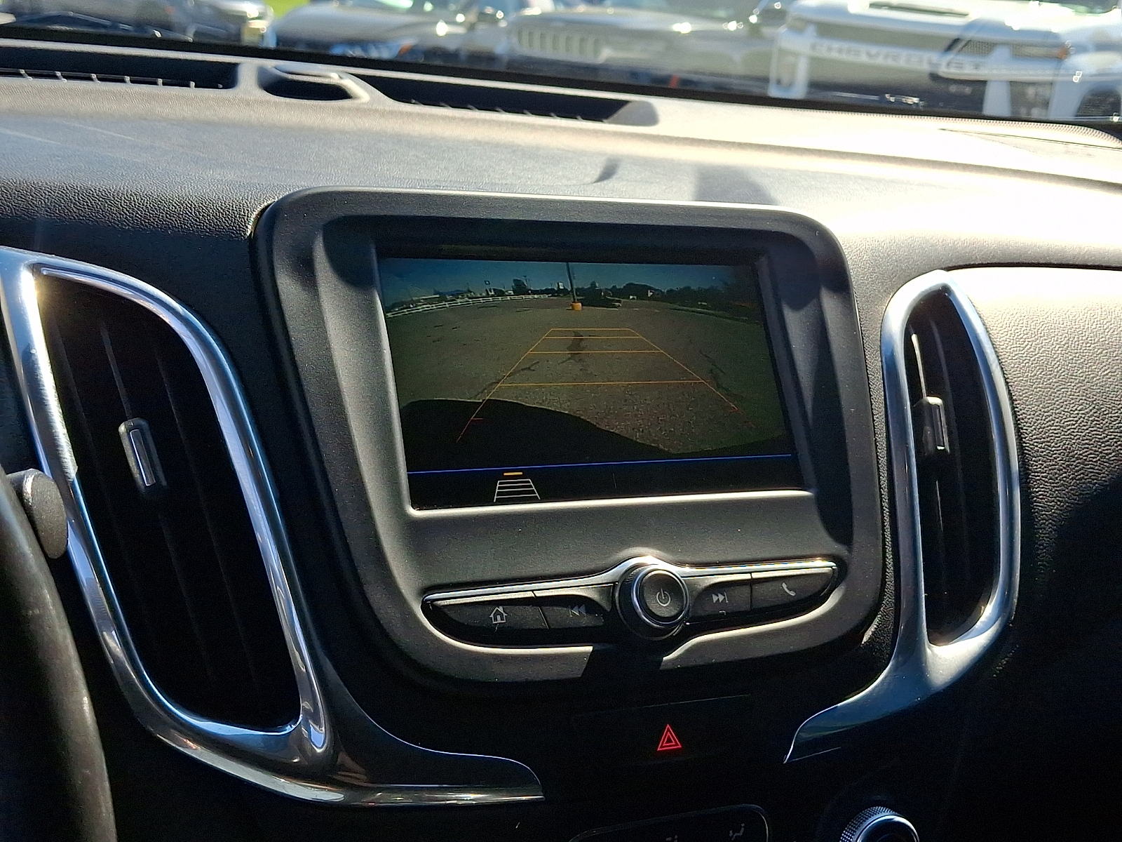 Used 2019 Chevrolet Equinox SUV - photo 16 of 30