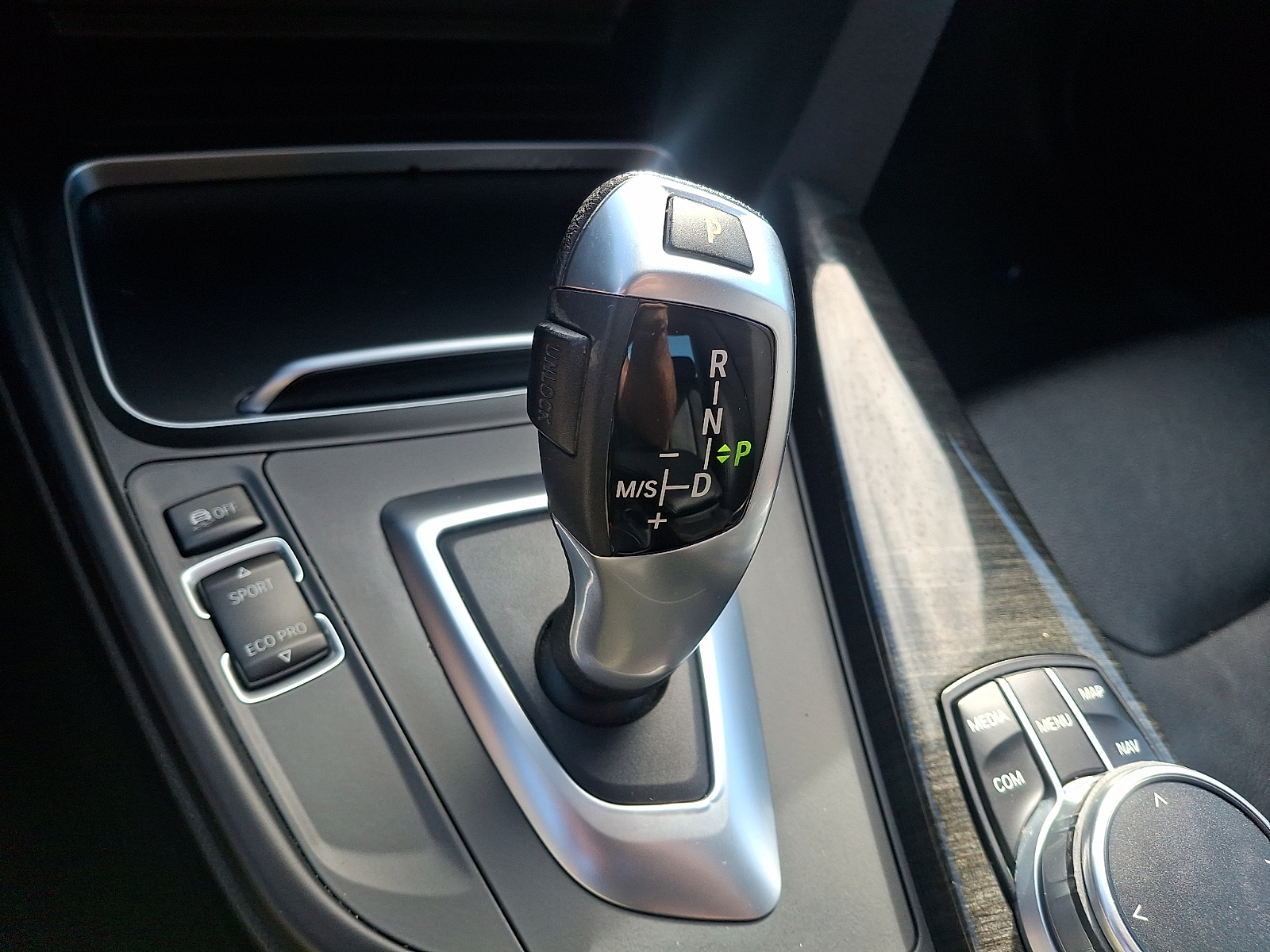 Used 2018 BMW 320i Sedan