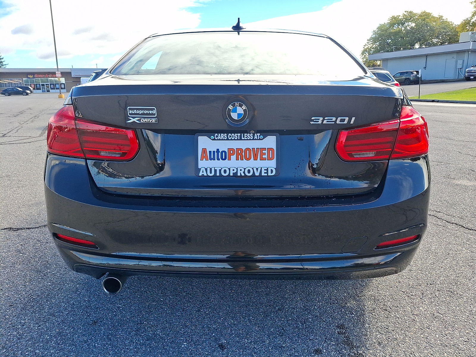 Used 2018 BMW 320i Sedan