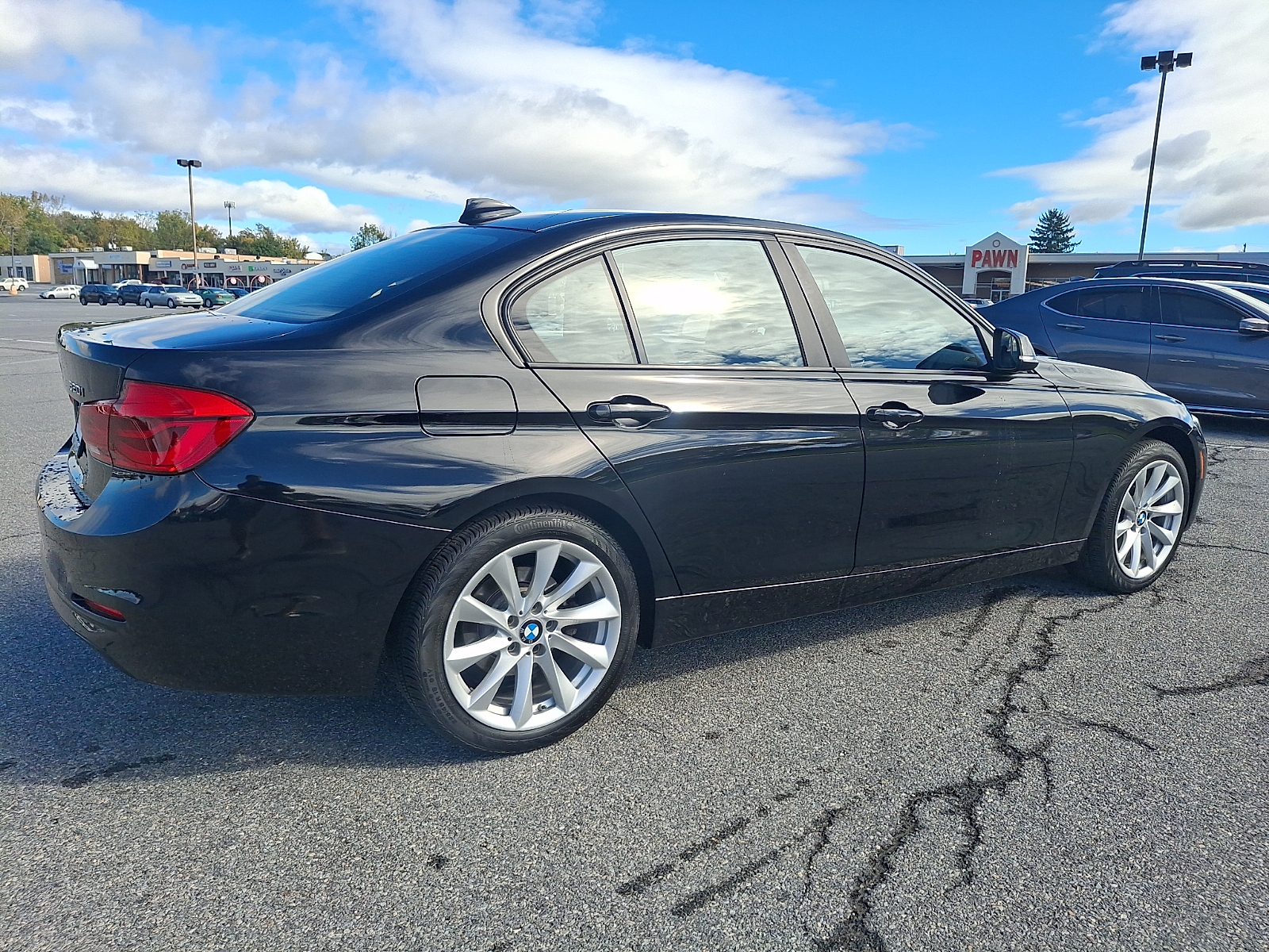 Used 2018 BMW 320i Sedan