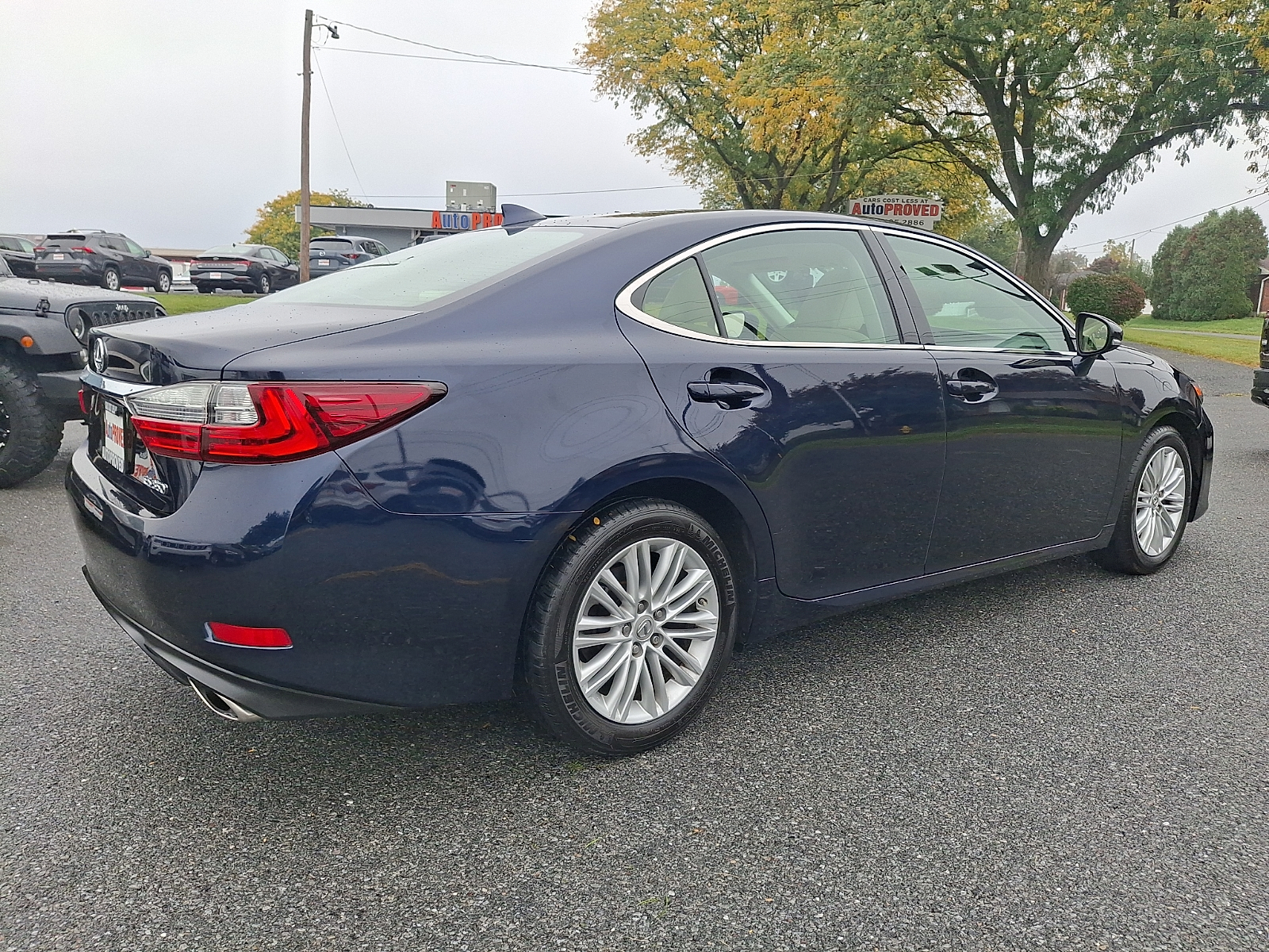 Used 2017 Lexus ES 350 Sedan - photo 6 of 30