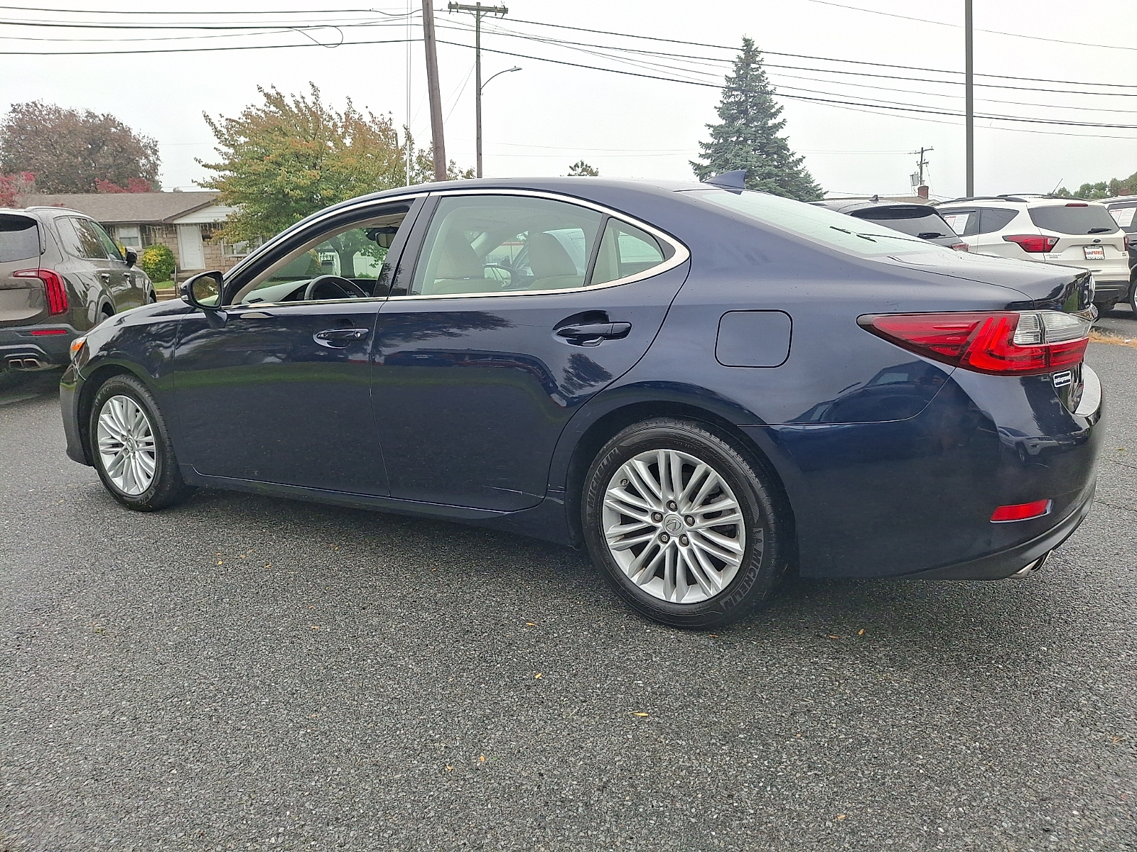 Used 2017 Lexus ES 350 Sedan - photo 4 of 30