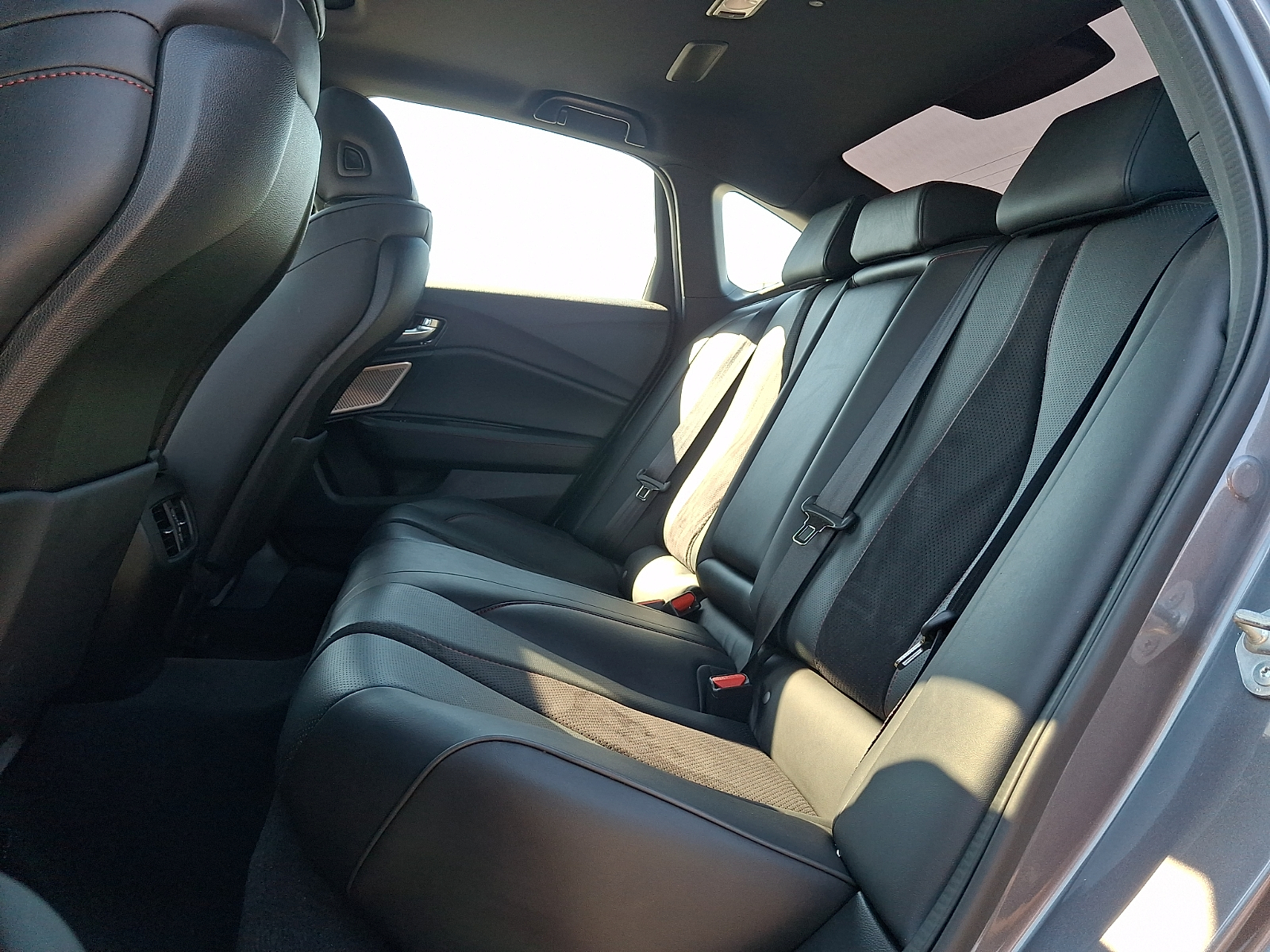 Used 2023 Acura TLX Sedan