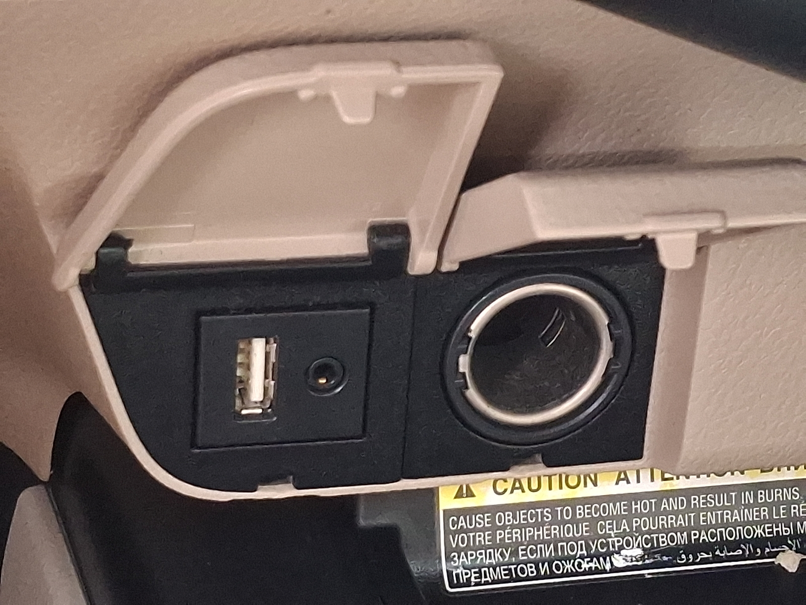 Used 2019 Toyota Camry Sedan - photo 24 of 31