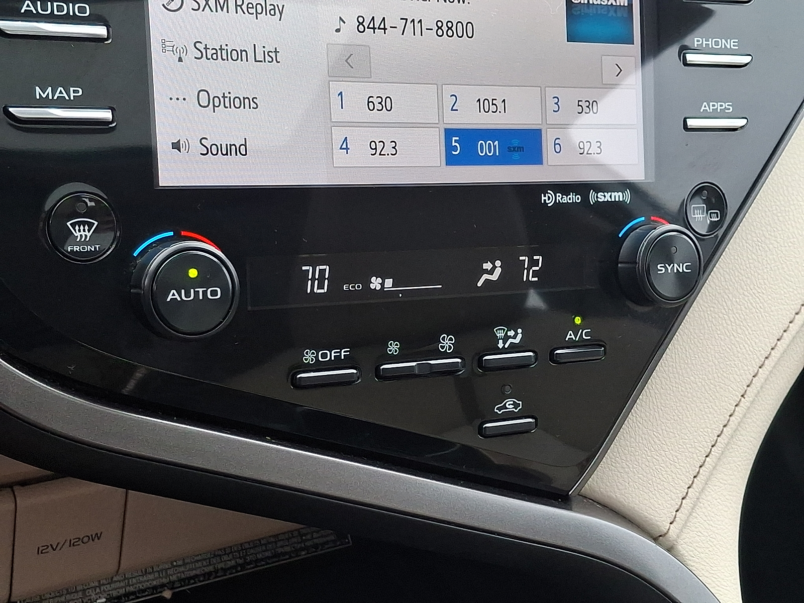 Used 2019 Toyota Camry Sedan - photo 16 of 31