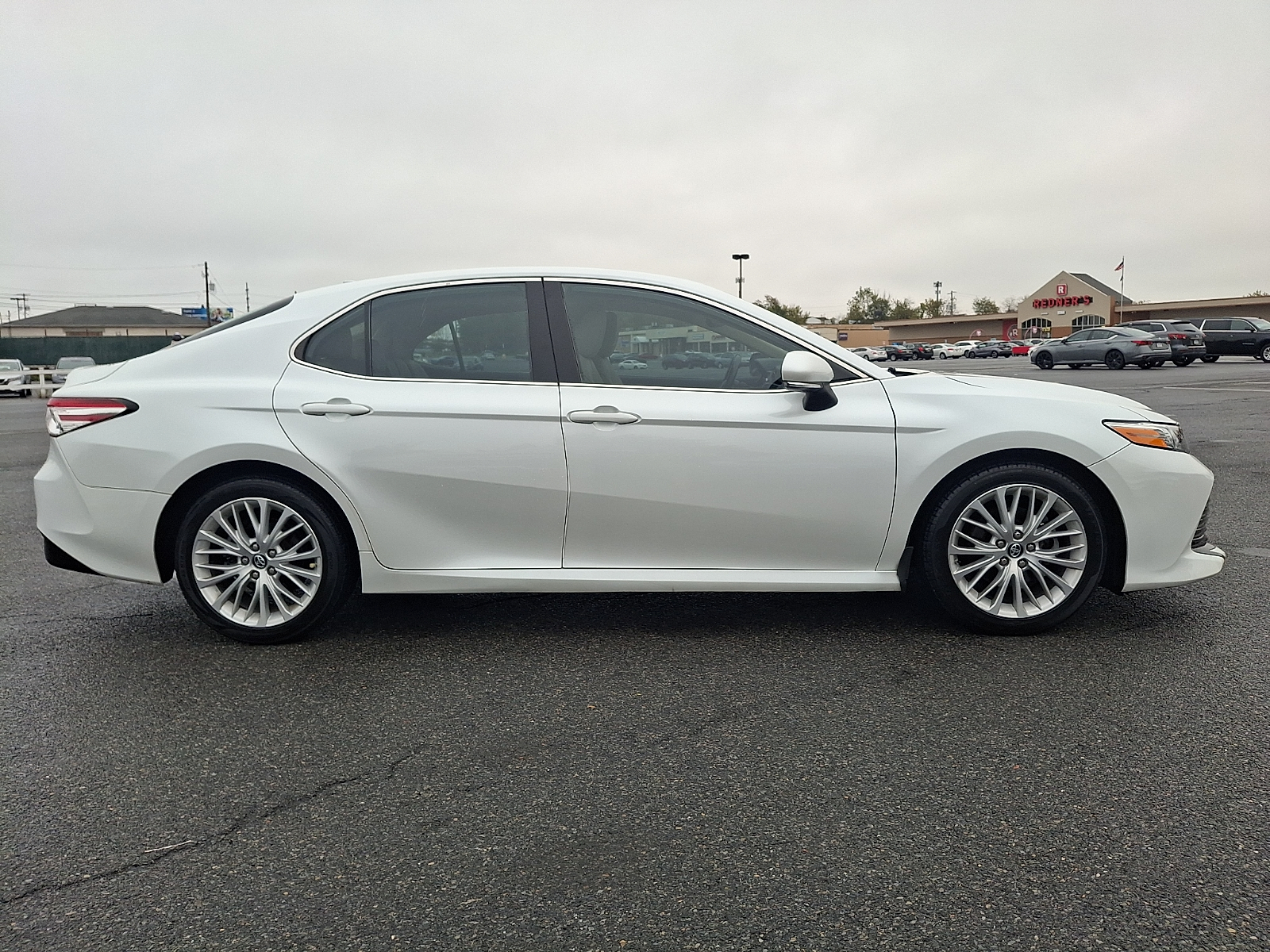 Used 2019 Toyota Camry Sedan - photo 7 of 31