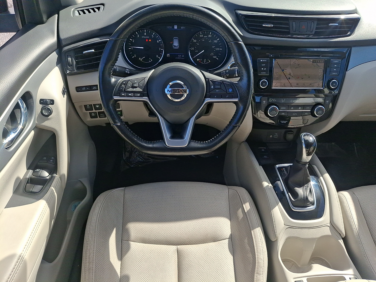 Used 2020 Nissan Rogue Sport SUV - photo 11 of 32
