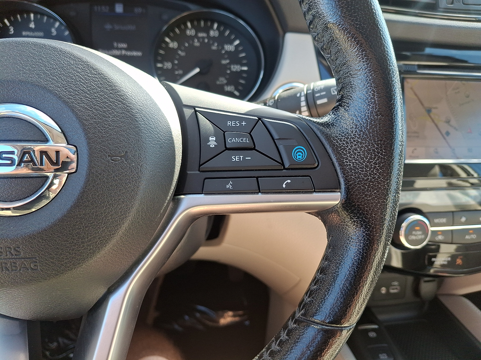 Used 2020 Nissan Rogue Sport SUV - photo 23 of 32