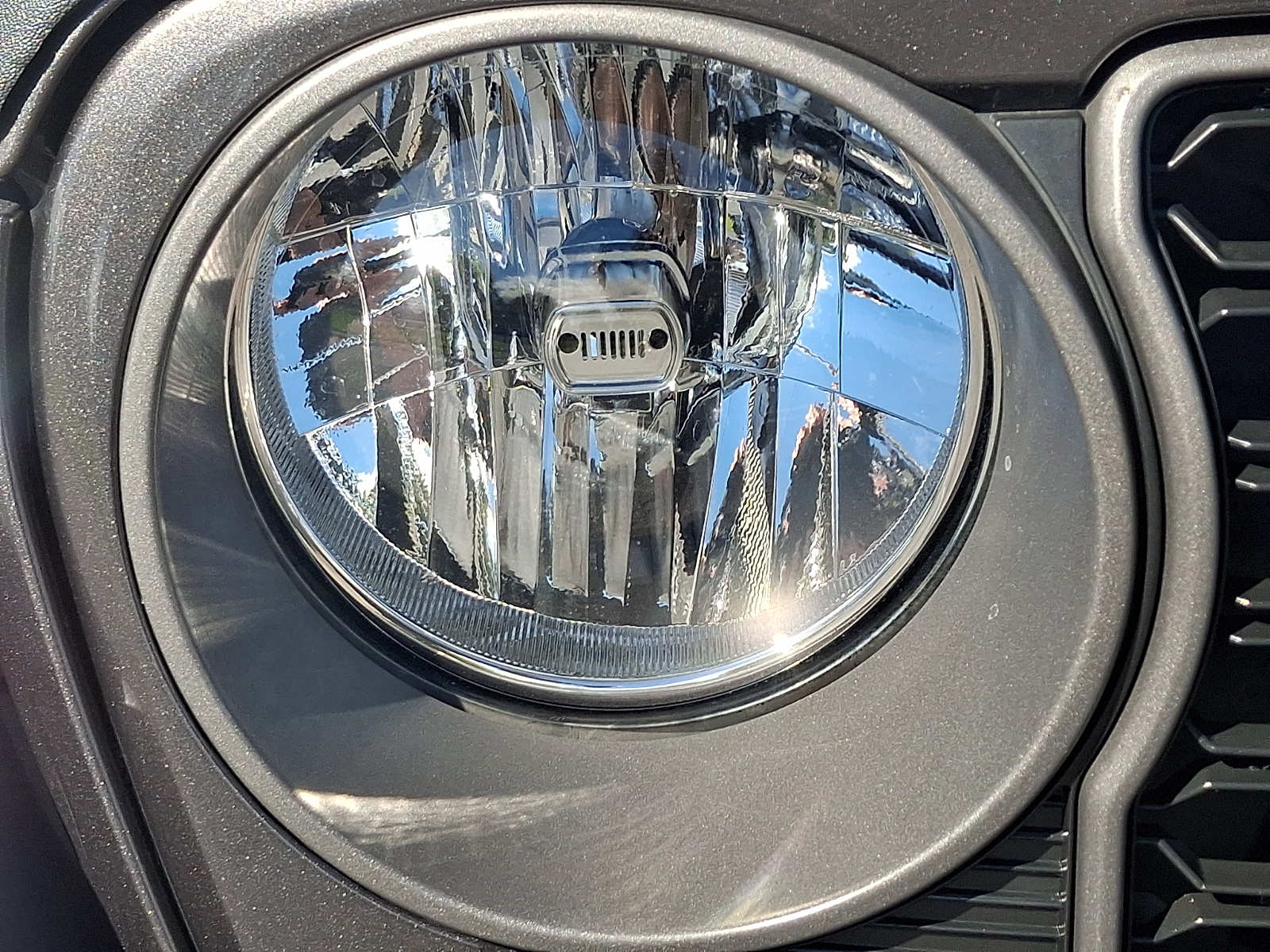 Used 2025 Jeep Gladiator Truck - photo 9 of 31