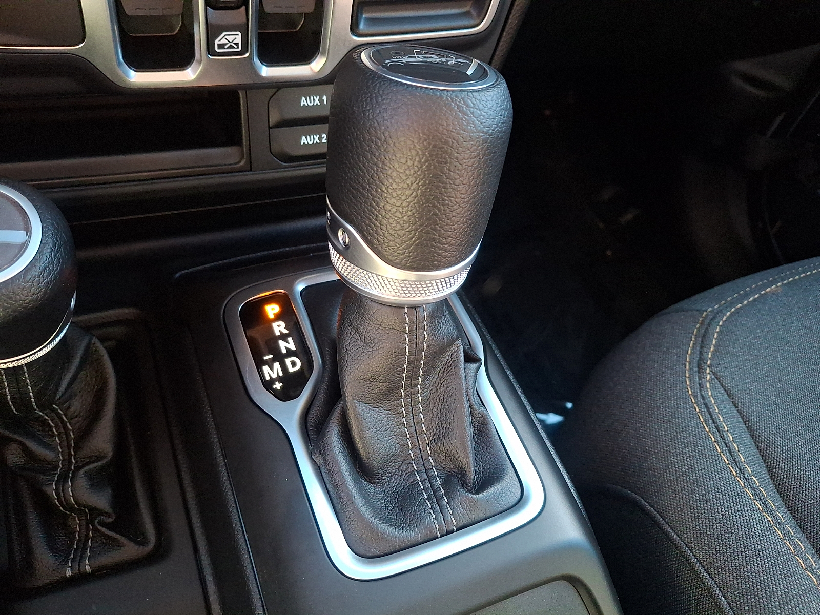 Used 2025 Jeep Gladiator Truck - photo 14 of 31