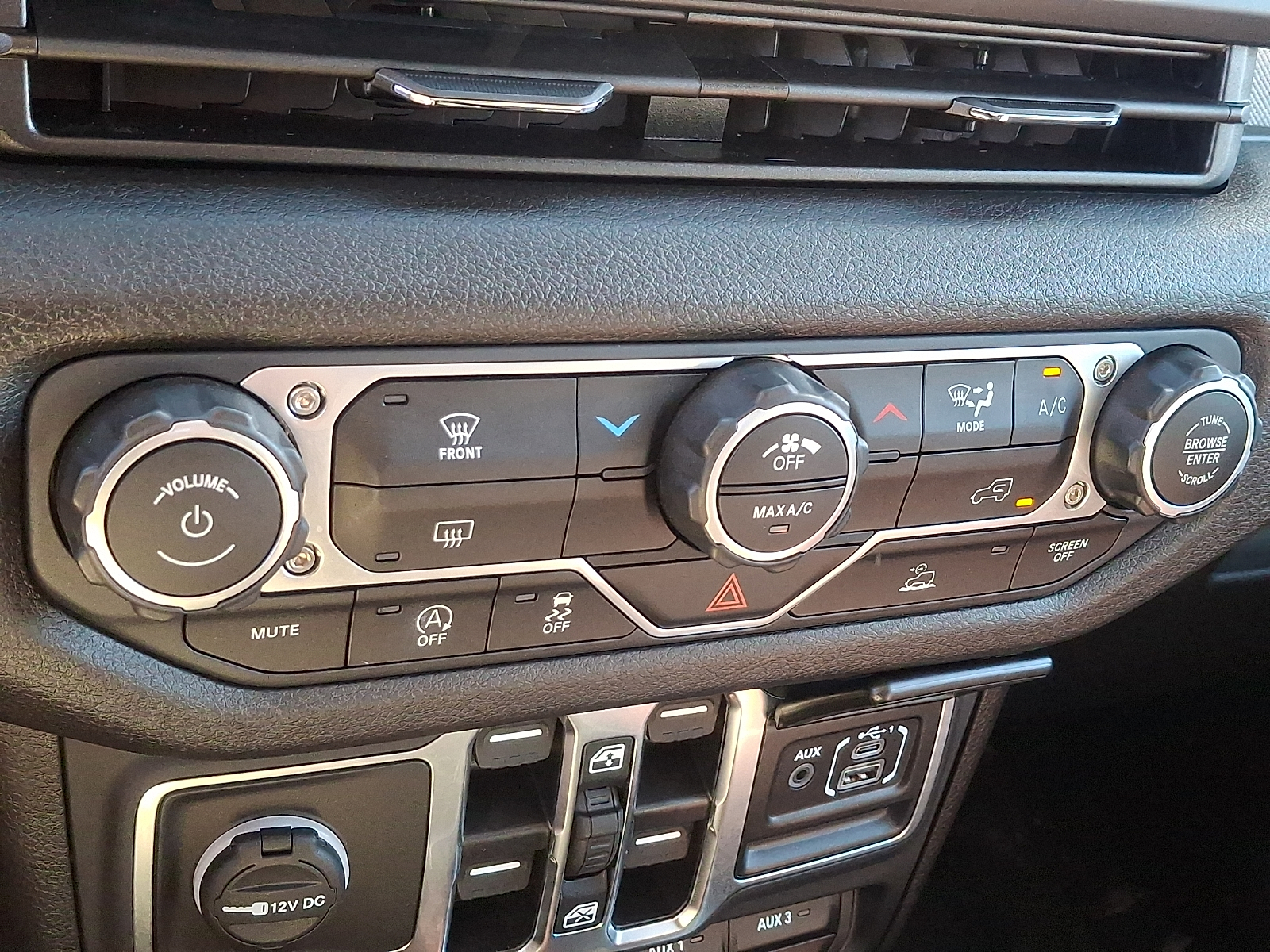 Used 2025 Jeep Gladiator Truck - photo 15 of 31