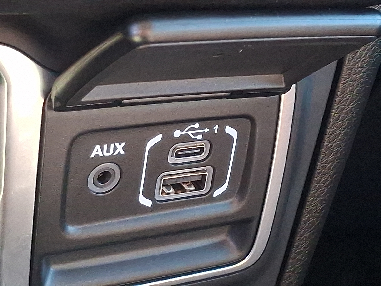 Used 2025 Jeep Gladiator Truck - photo 23 of 31