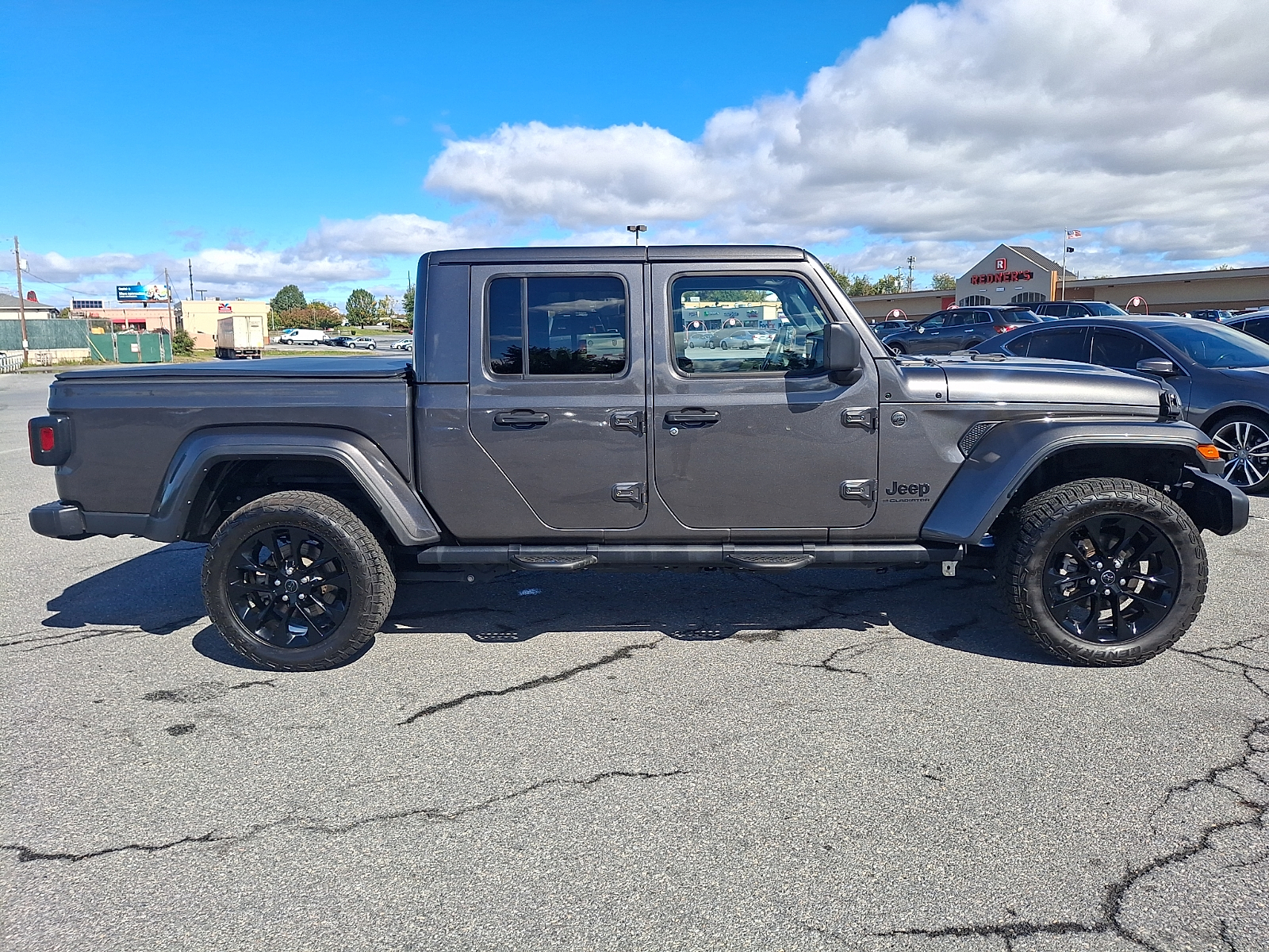 Used 2025 Jeep Gladiator Truck - photo 7 of 31