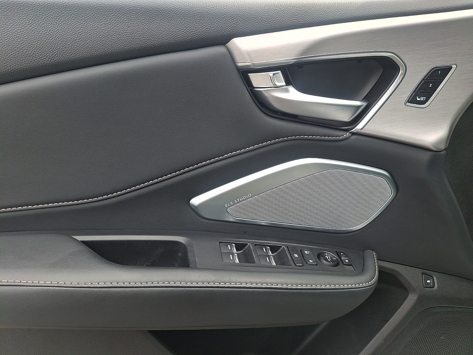 Used 2021 Acura RDX SUV - photo 12 of 34