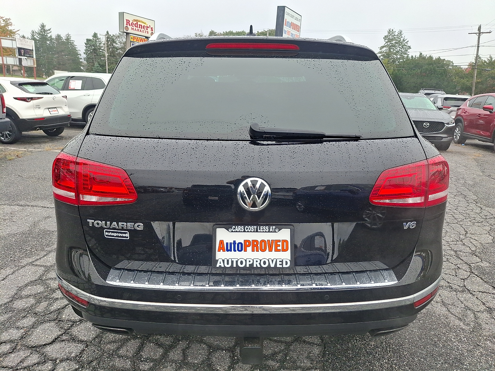 Used 2017 Volkswagen Touareg SUV - photo 5 of 33