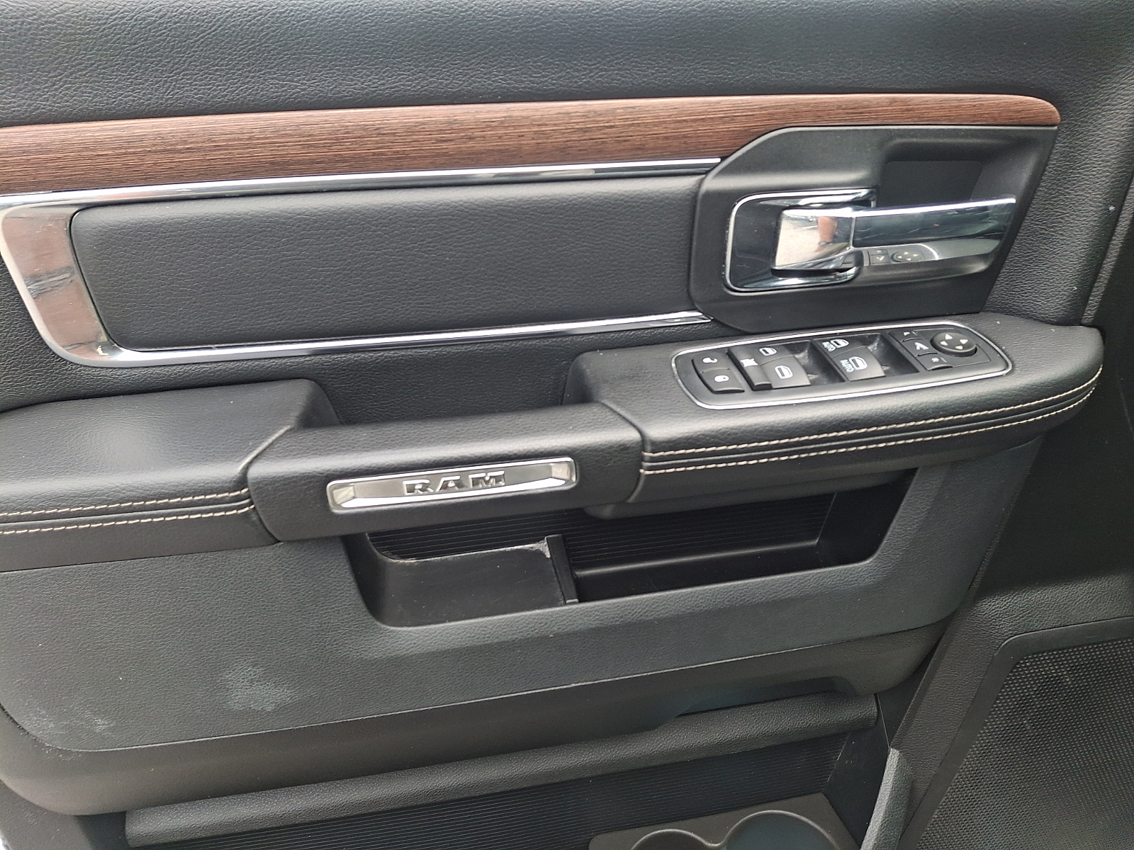 Used 2017 Ram 1500 Truck - photo 12 of 35