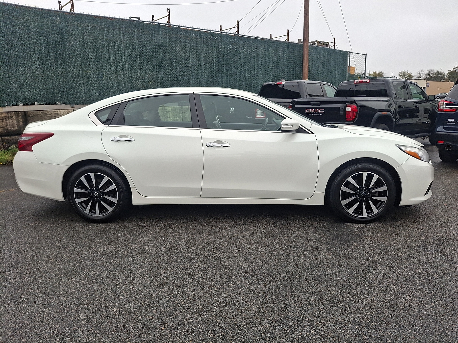 Used 2018 Nissan Altima Sedan - photo 7 of 31