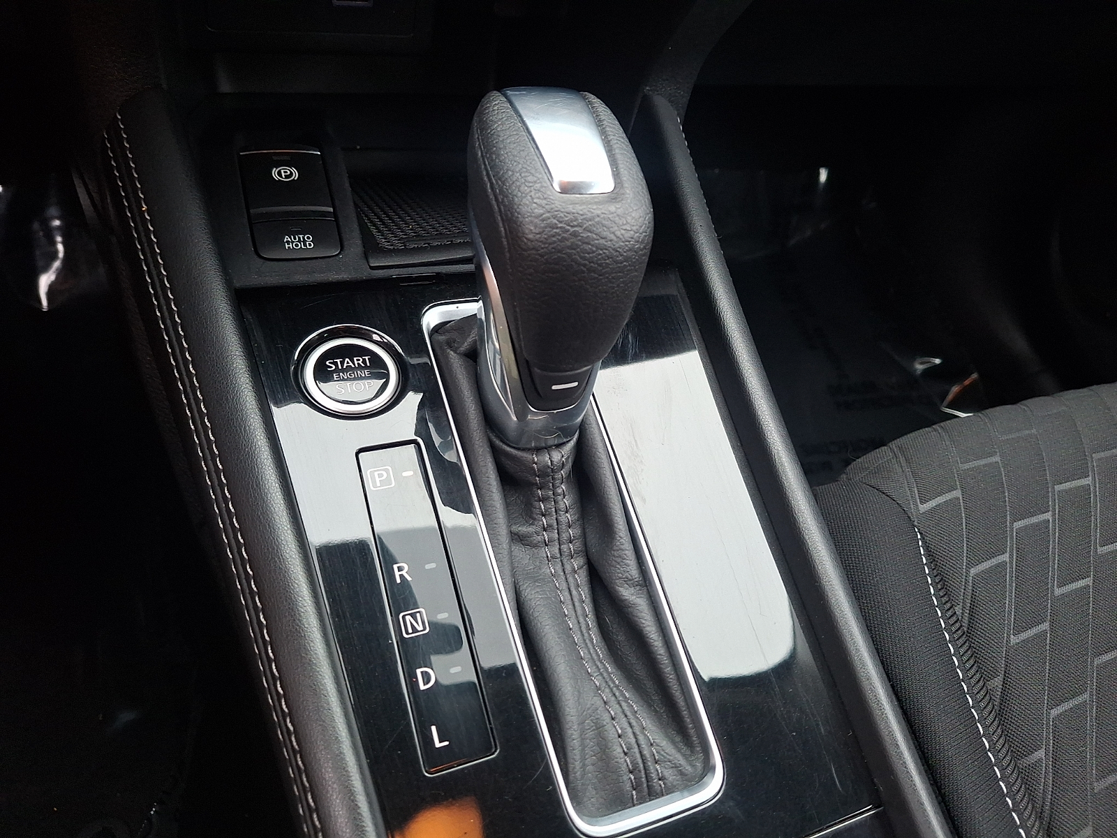 Used 2022 Nissan Kicks SUV - photo 14 of 30
