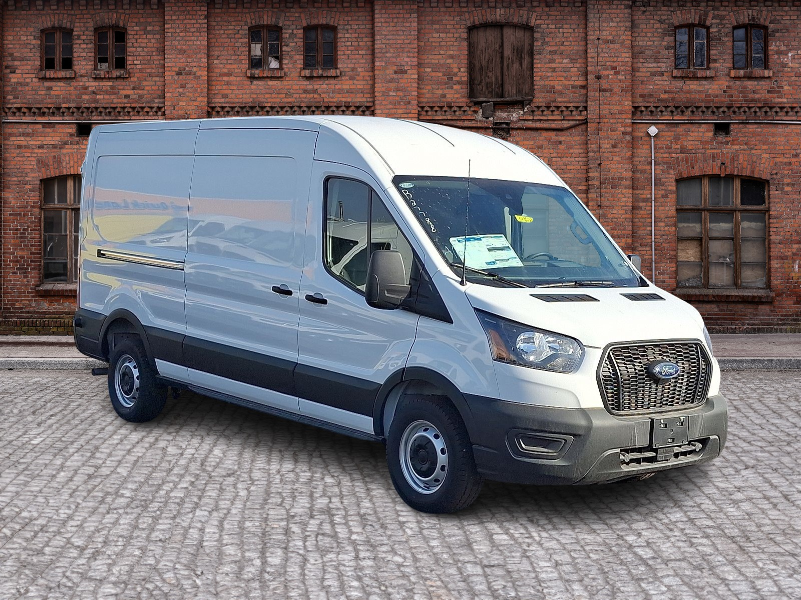 View vehicle photo 2